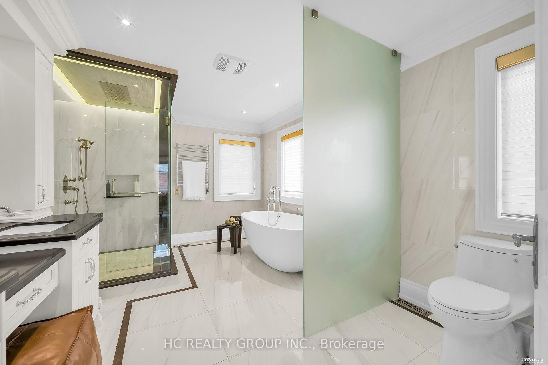 47 Hillhurst Drive photo 27