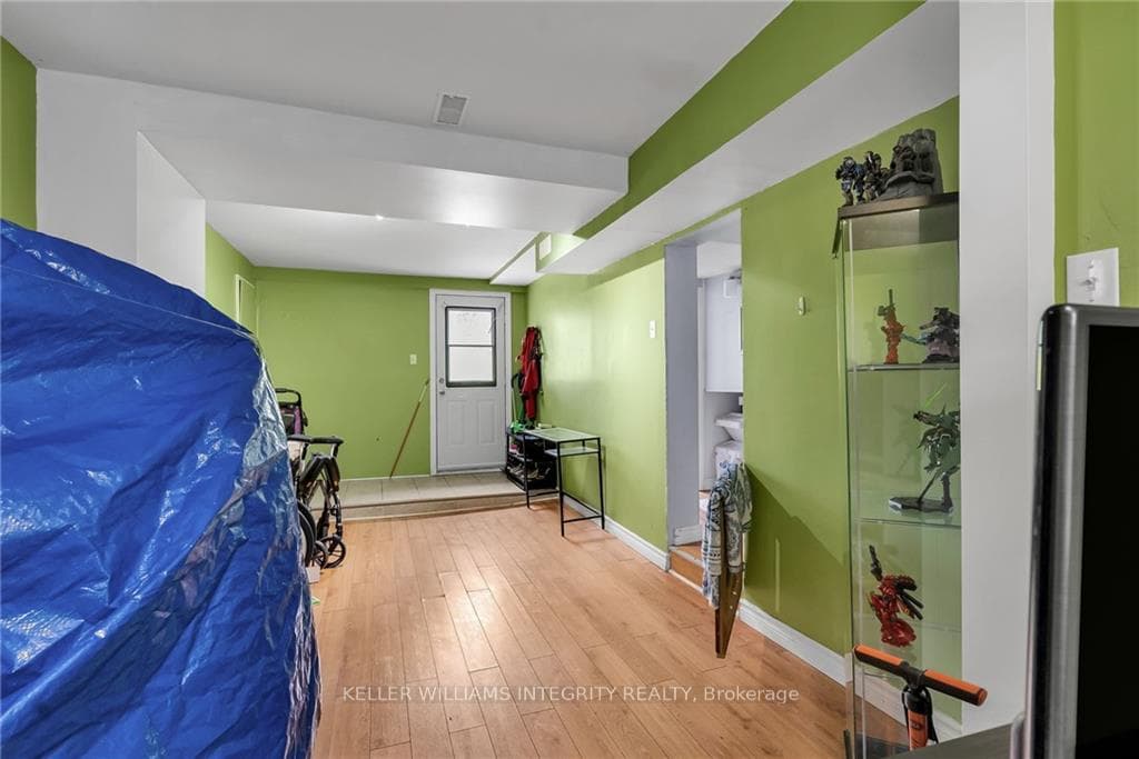 1128 CARLETON Street photo 19