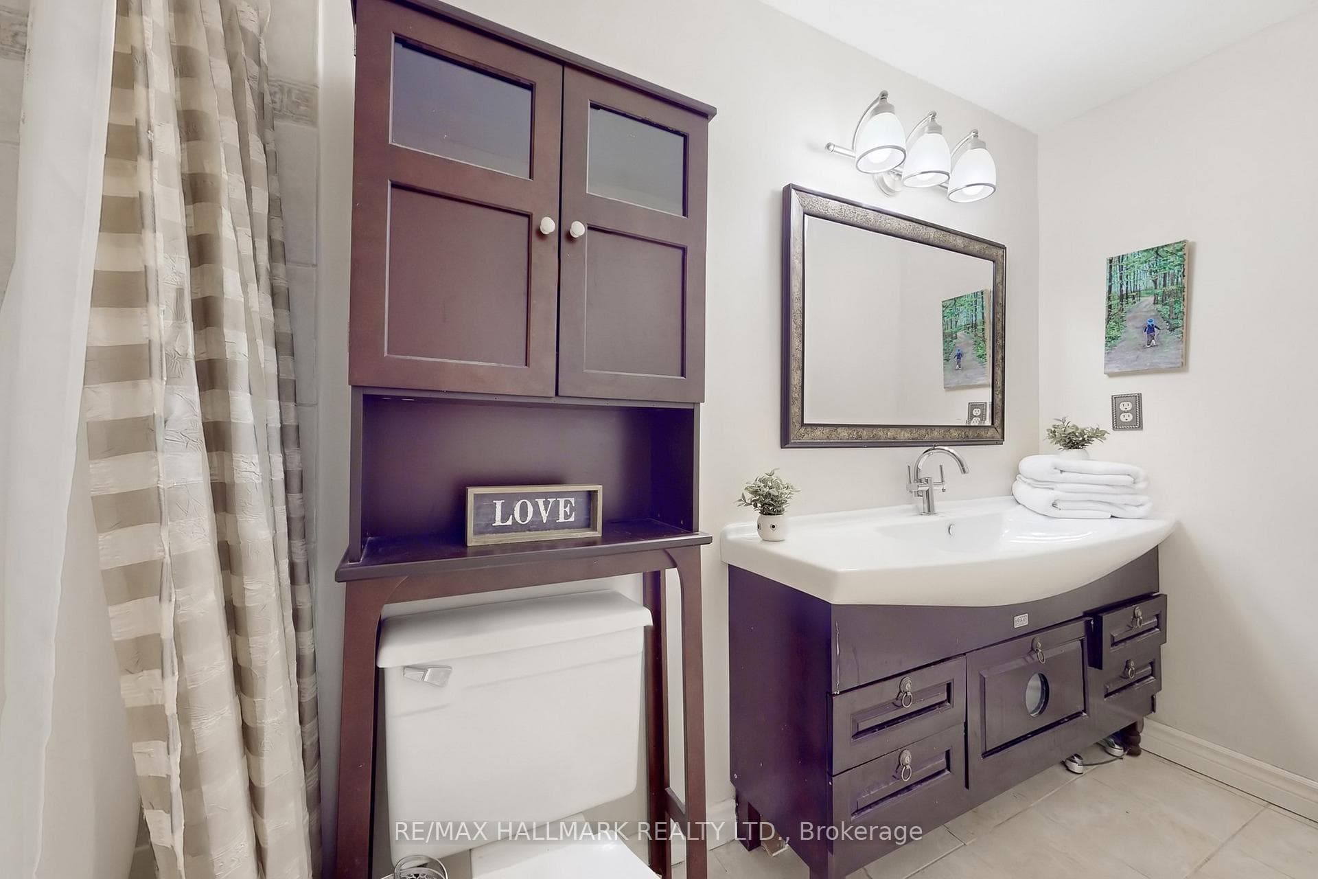 45 Larkin Avenue photo 24
