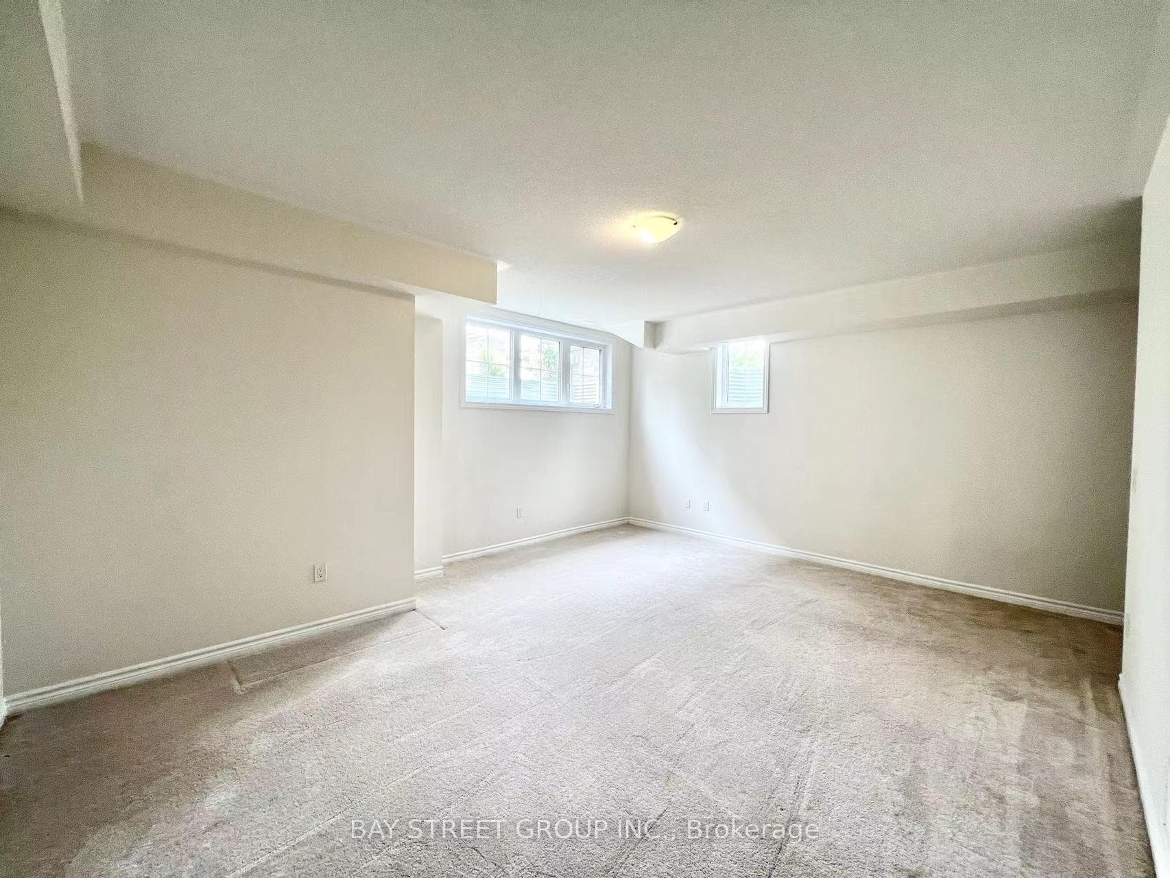 181 Parktree Drive Unit 24 photo 25
