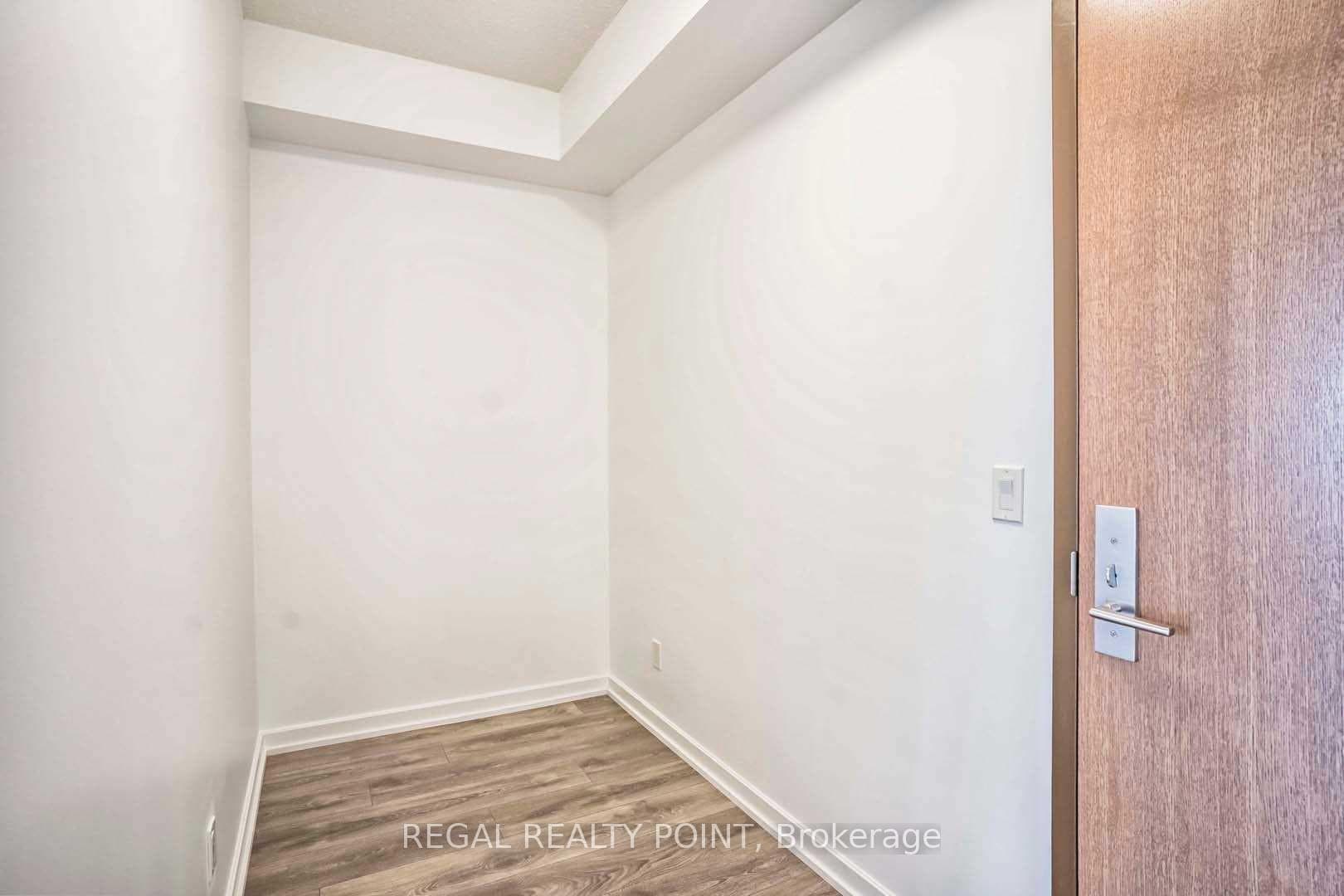 56 Forest Manor Road Unit 608 photo 4