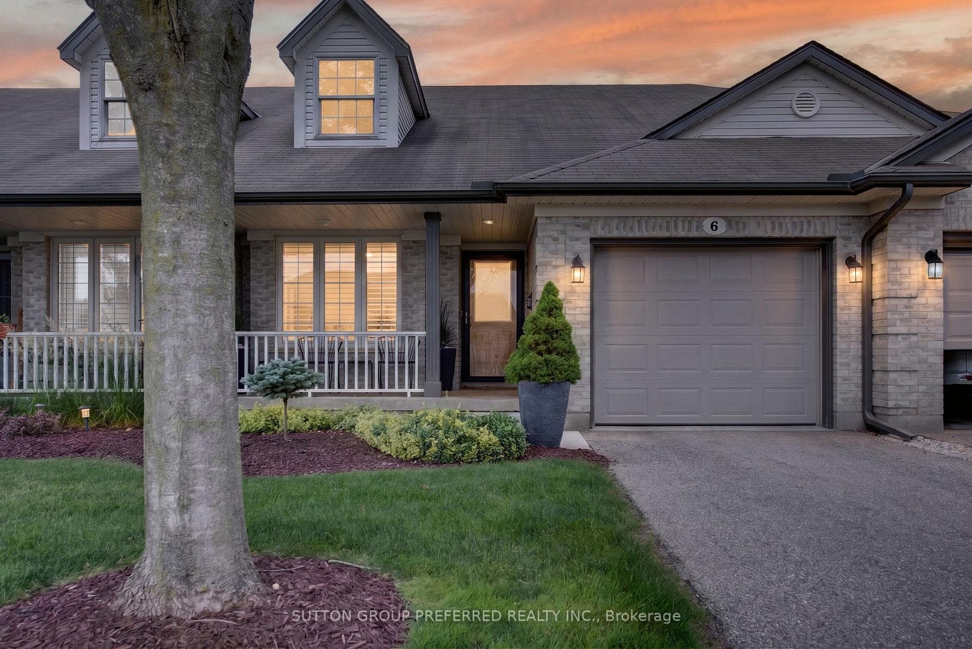 20 Windemere Place Unit 6 photo 1