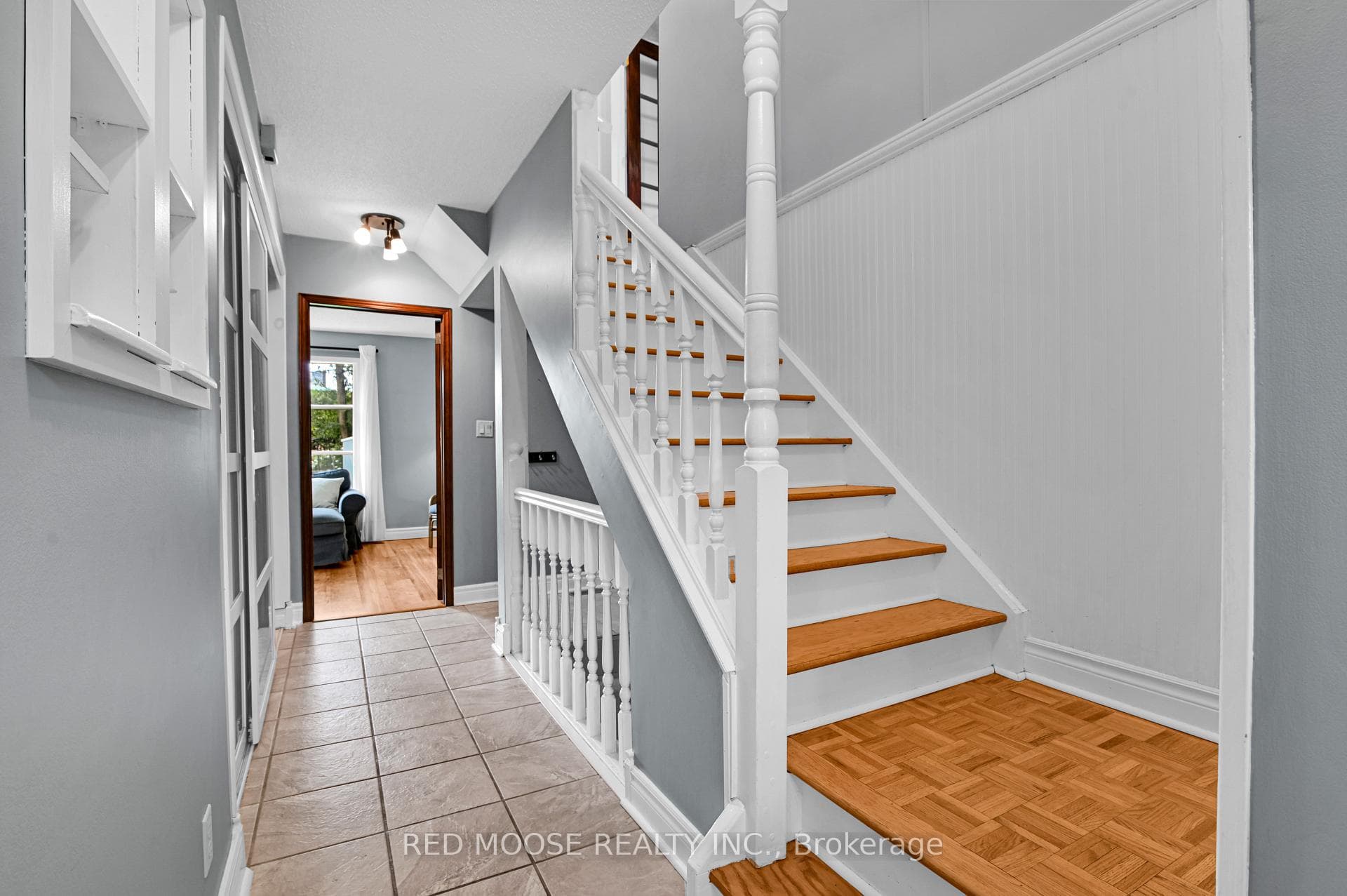 67 Valewood Crescent photo 5