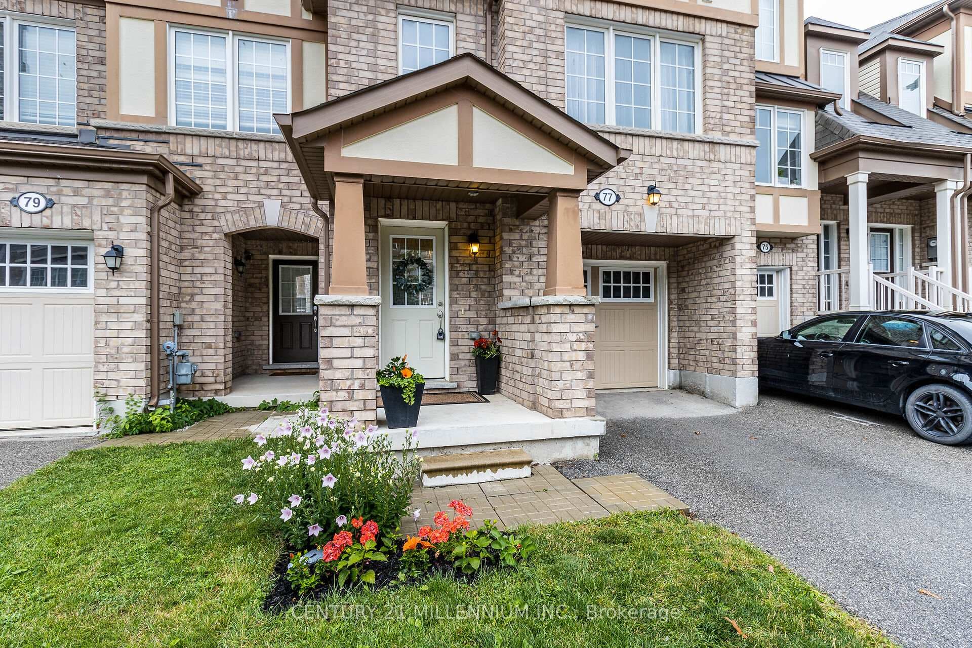 77 Bannister Crescent photo 1