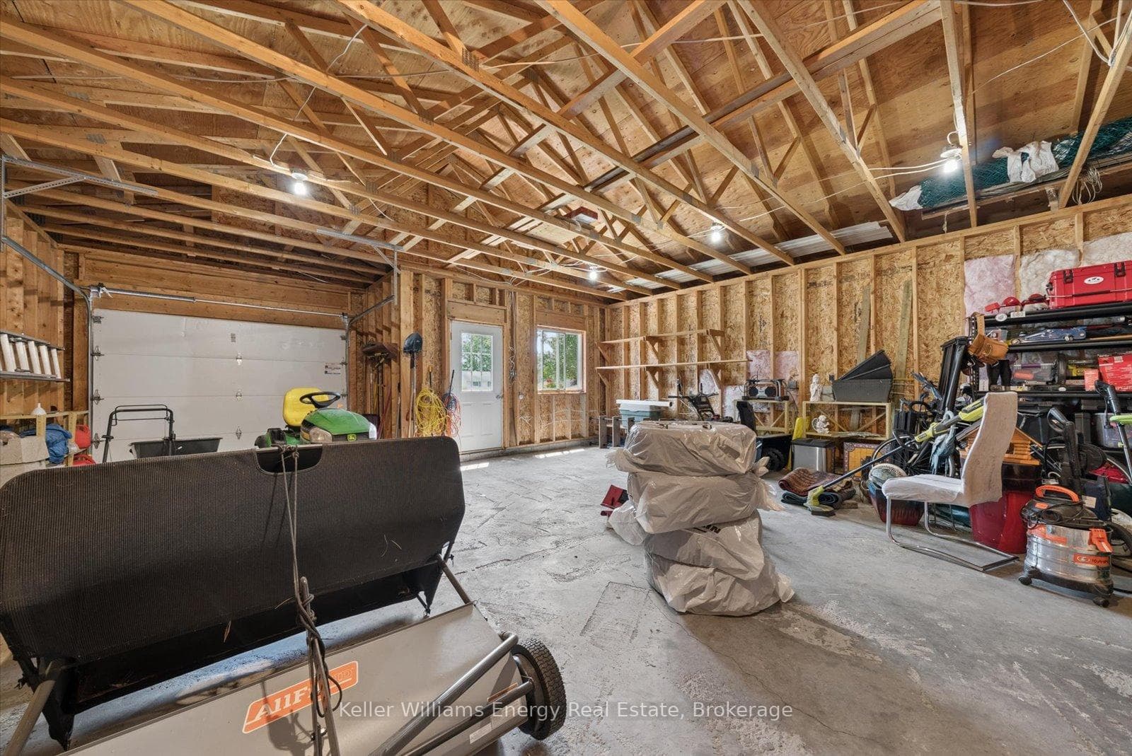 8280 Albert Court photo 44