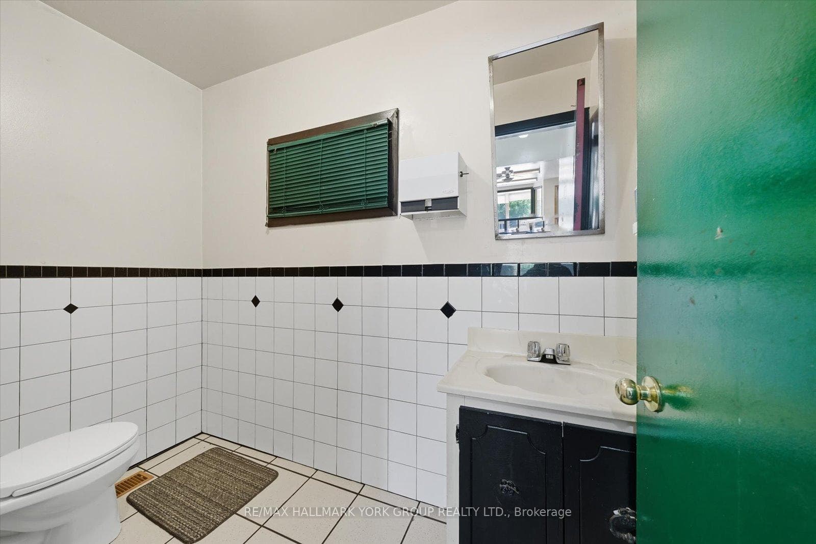 23035 Lake Ridge Road photo 29