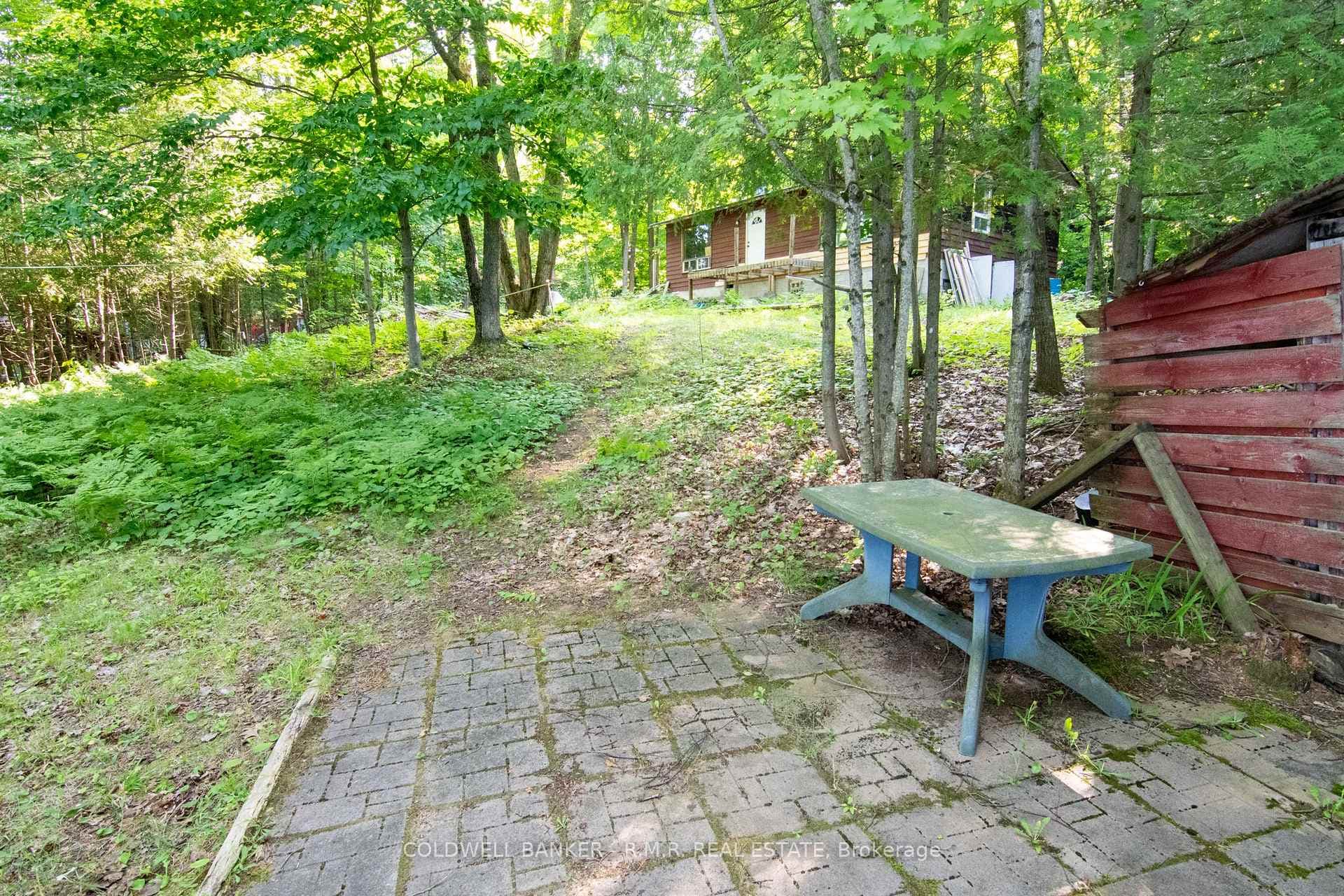 1046 Argillette Road photo 11