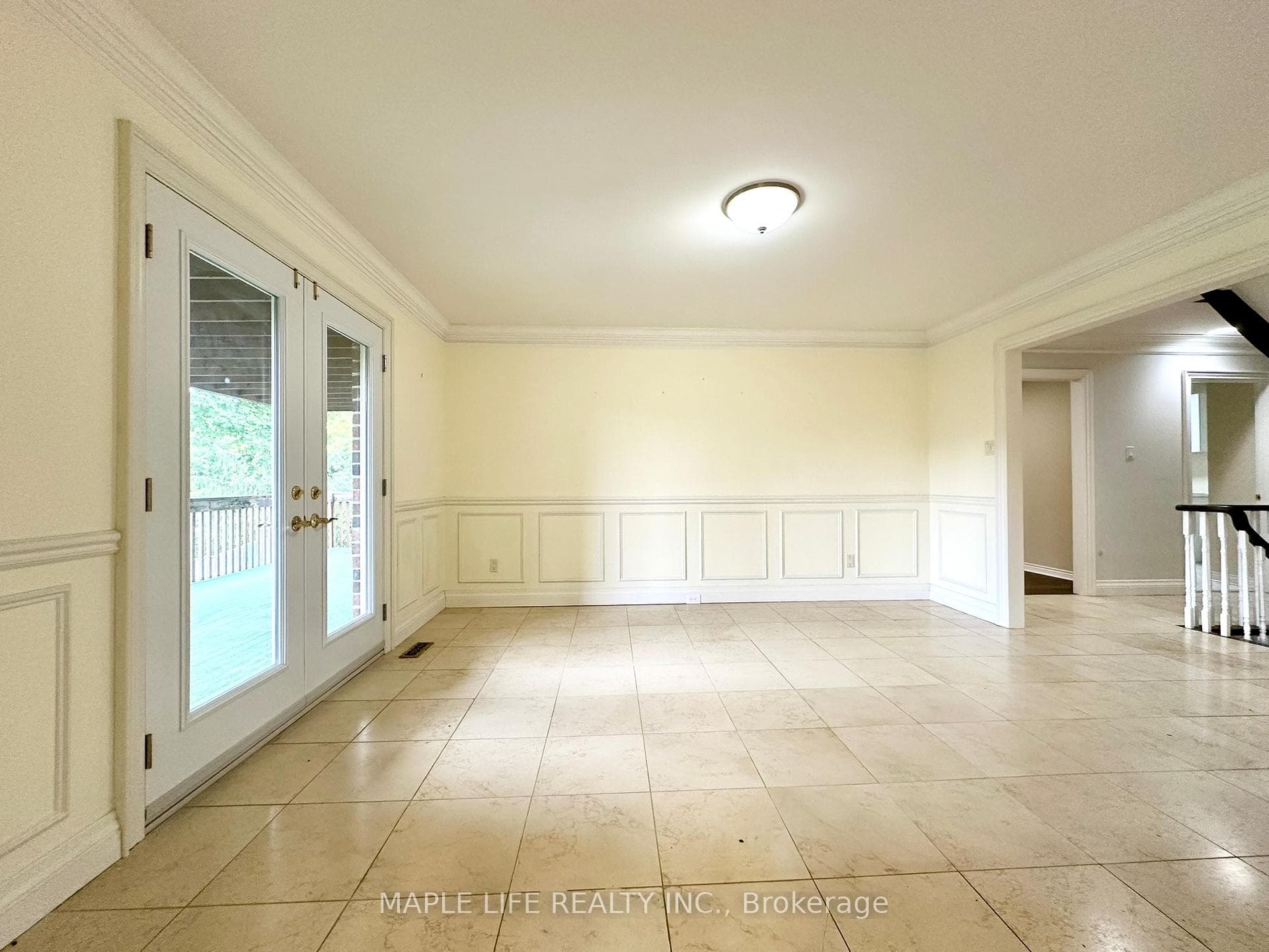 52 Prince Edward Boulevard photo 11