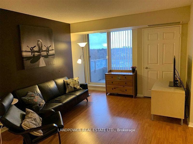 18 Hillcrest Avenue Unit 904 photo 5
