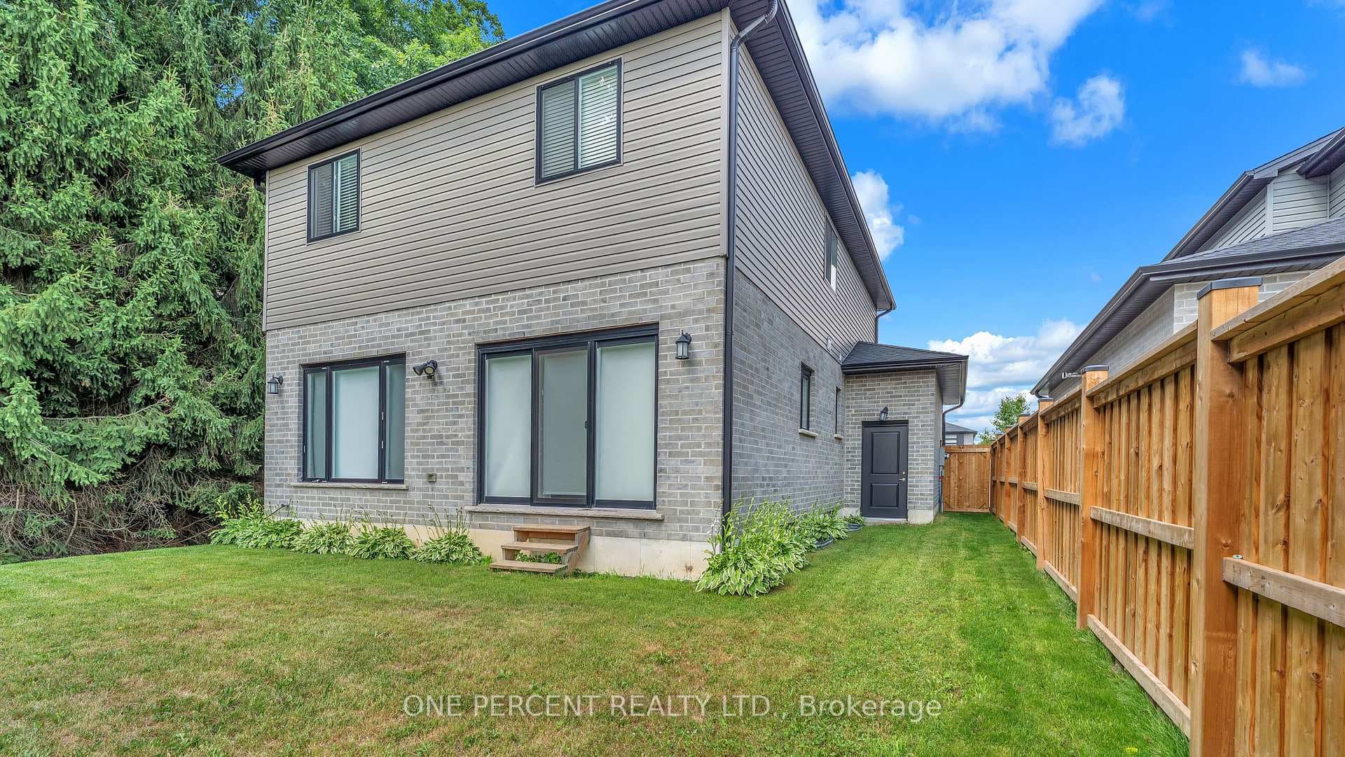 59 MCNEIL Street photo 22