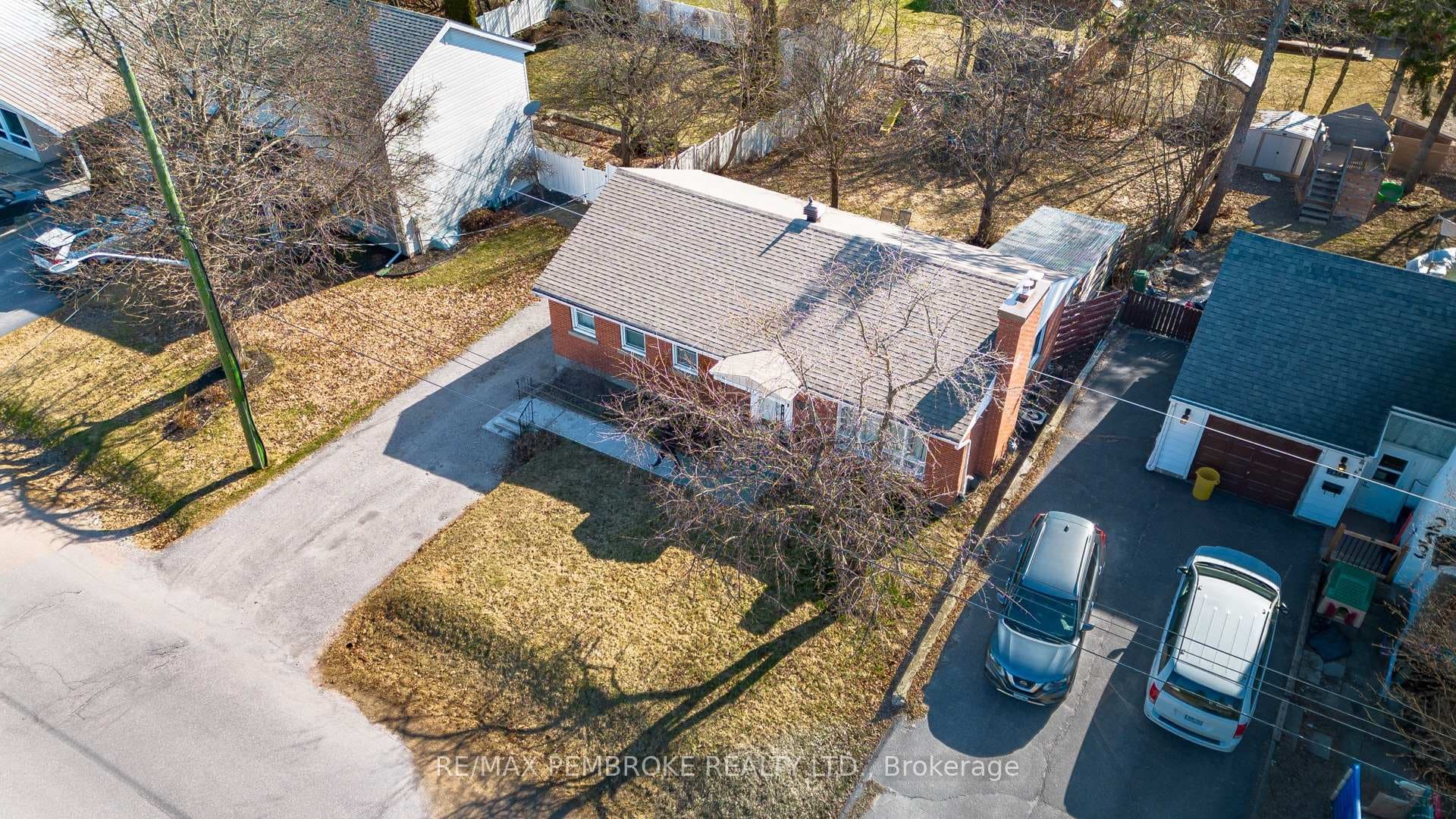 251 Broadview Drive photo 11