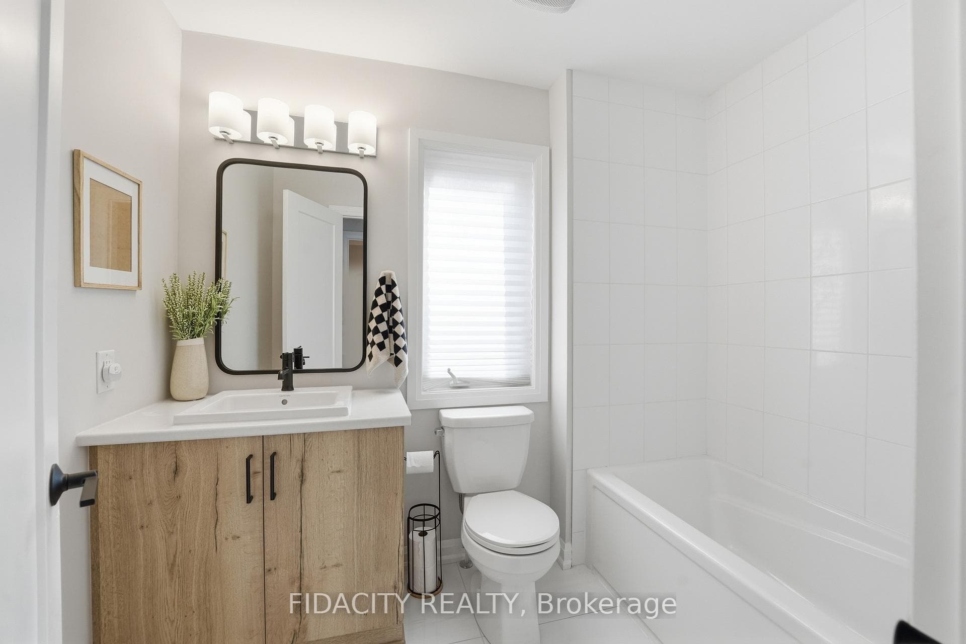 6333 Perth Street photo 27