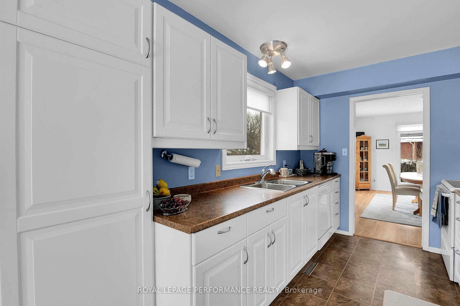 43 Waterview Court photo 16