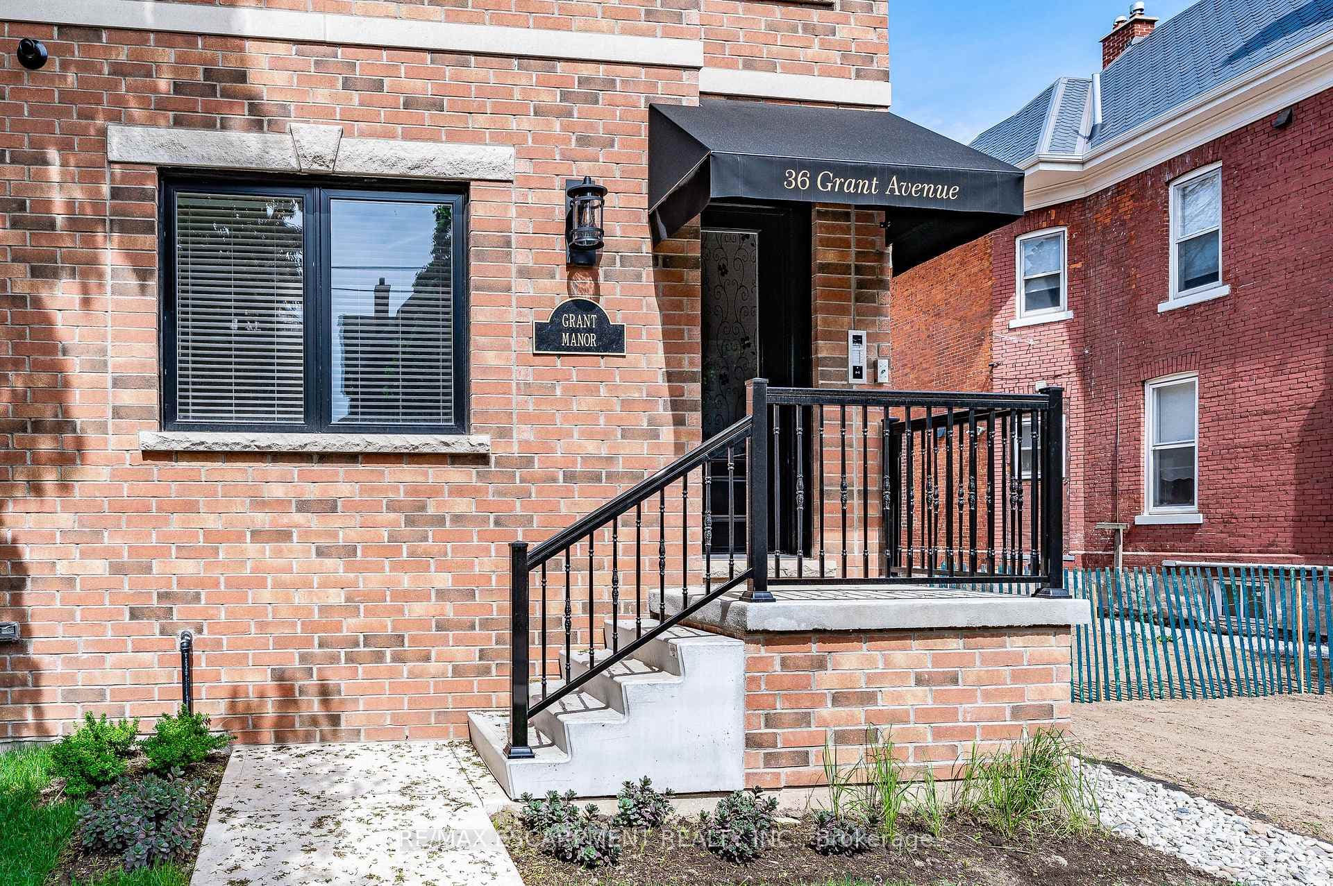 36 Grant Avenue Unit 1A photo 12
