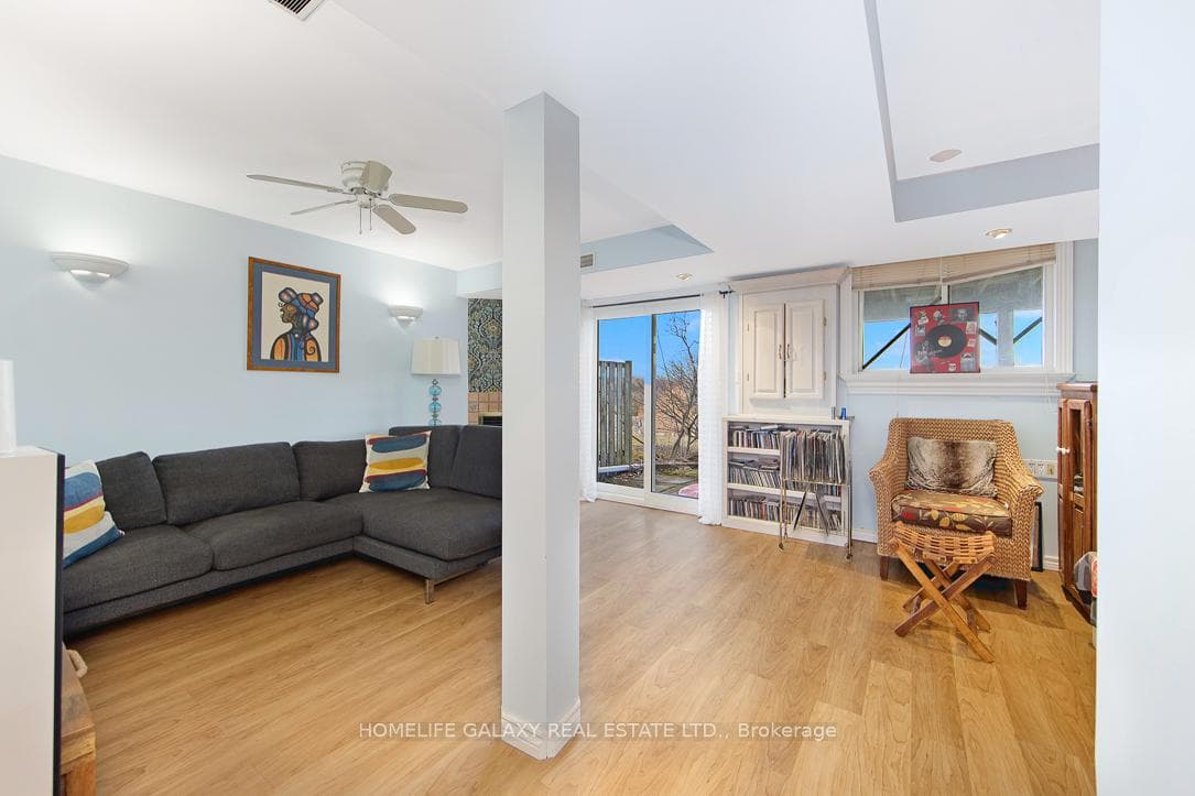 65 Corey Circle Unit 100 photo 19