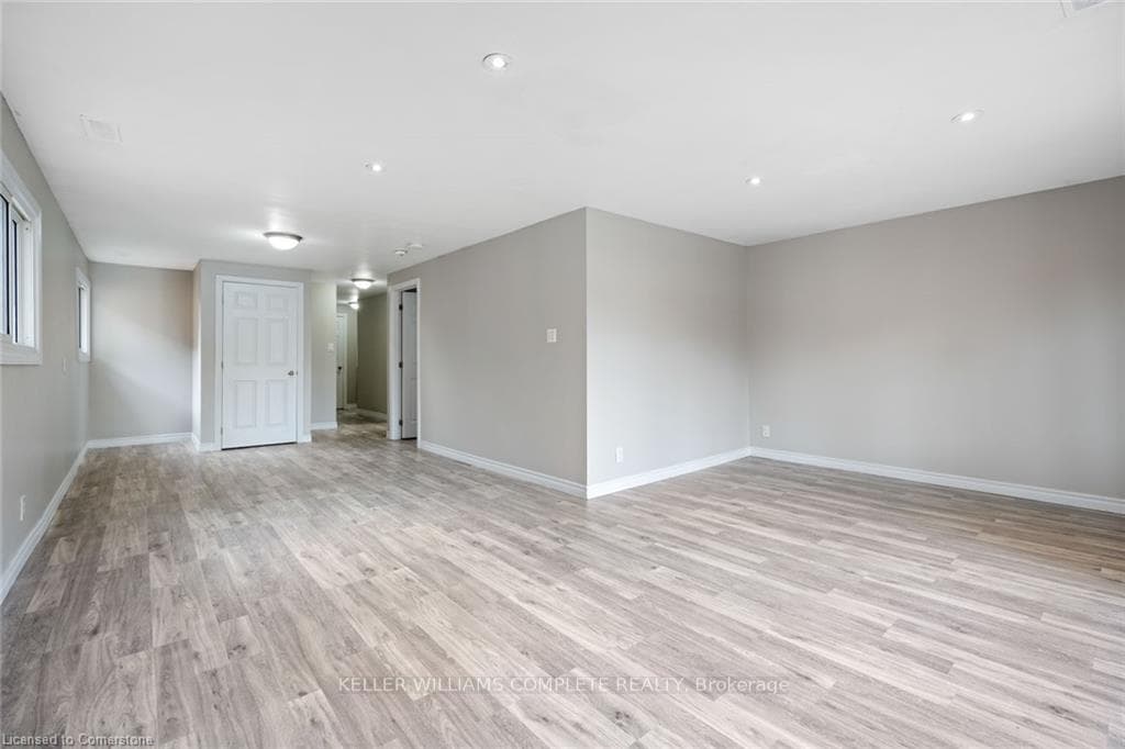 100 Park Row photo 24