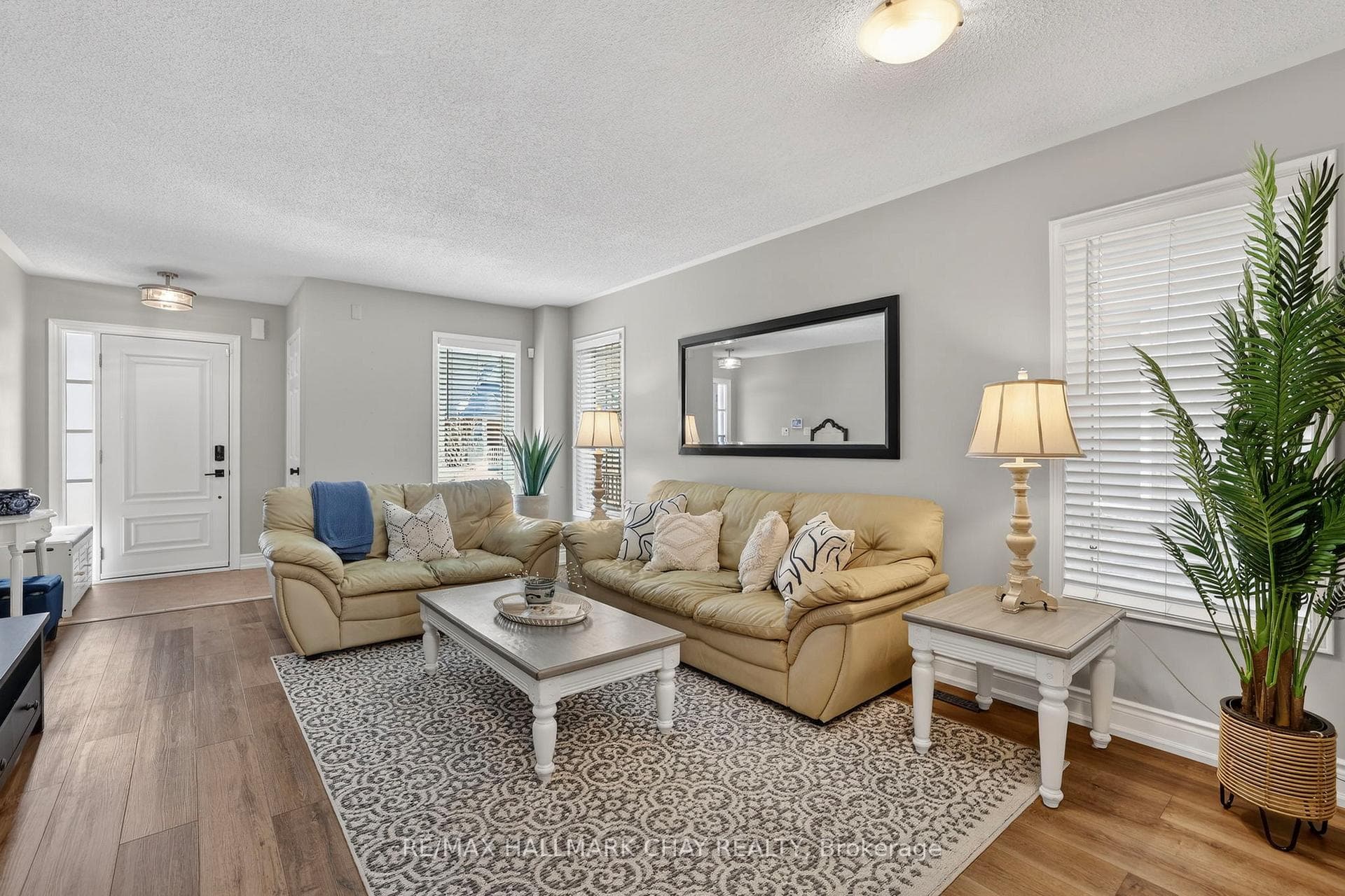20 Burwell Street photo 5