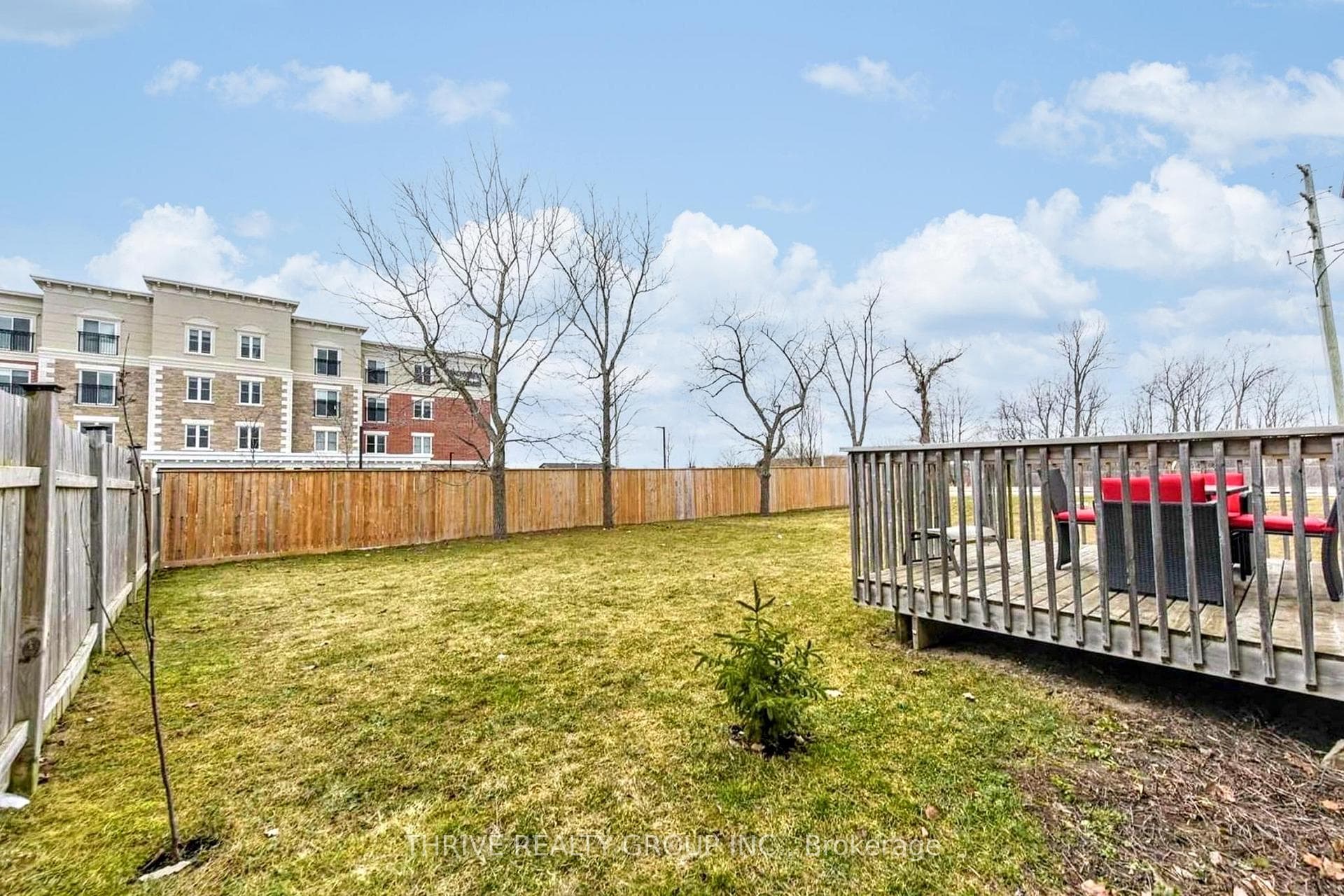 1043 Oakcrossing Gate photo 12