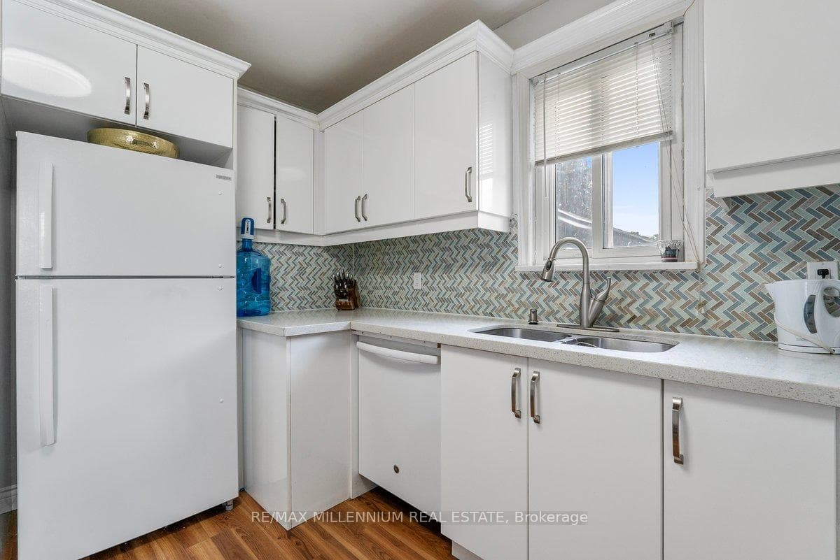 216 Morningside Avenue photo 13