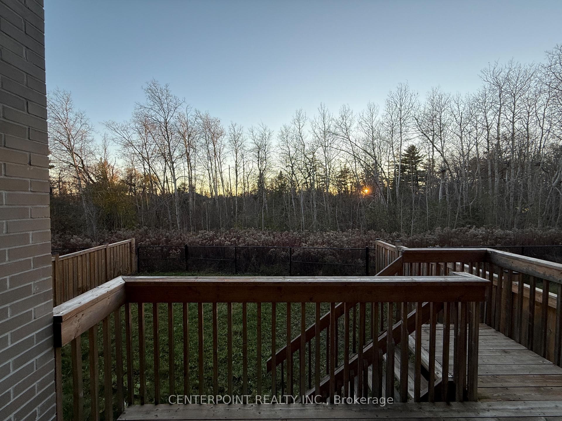 25 Leary Crescent photo 20