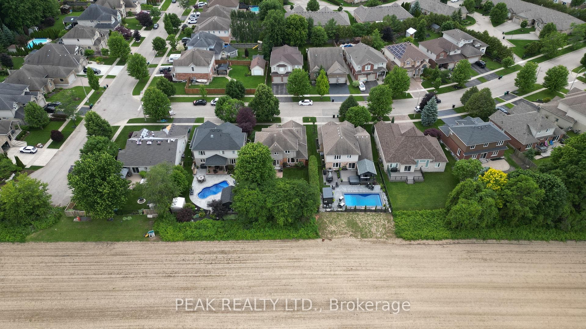 258 Laschinger Boulevard photo 35