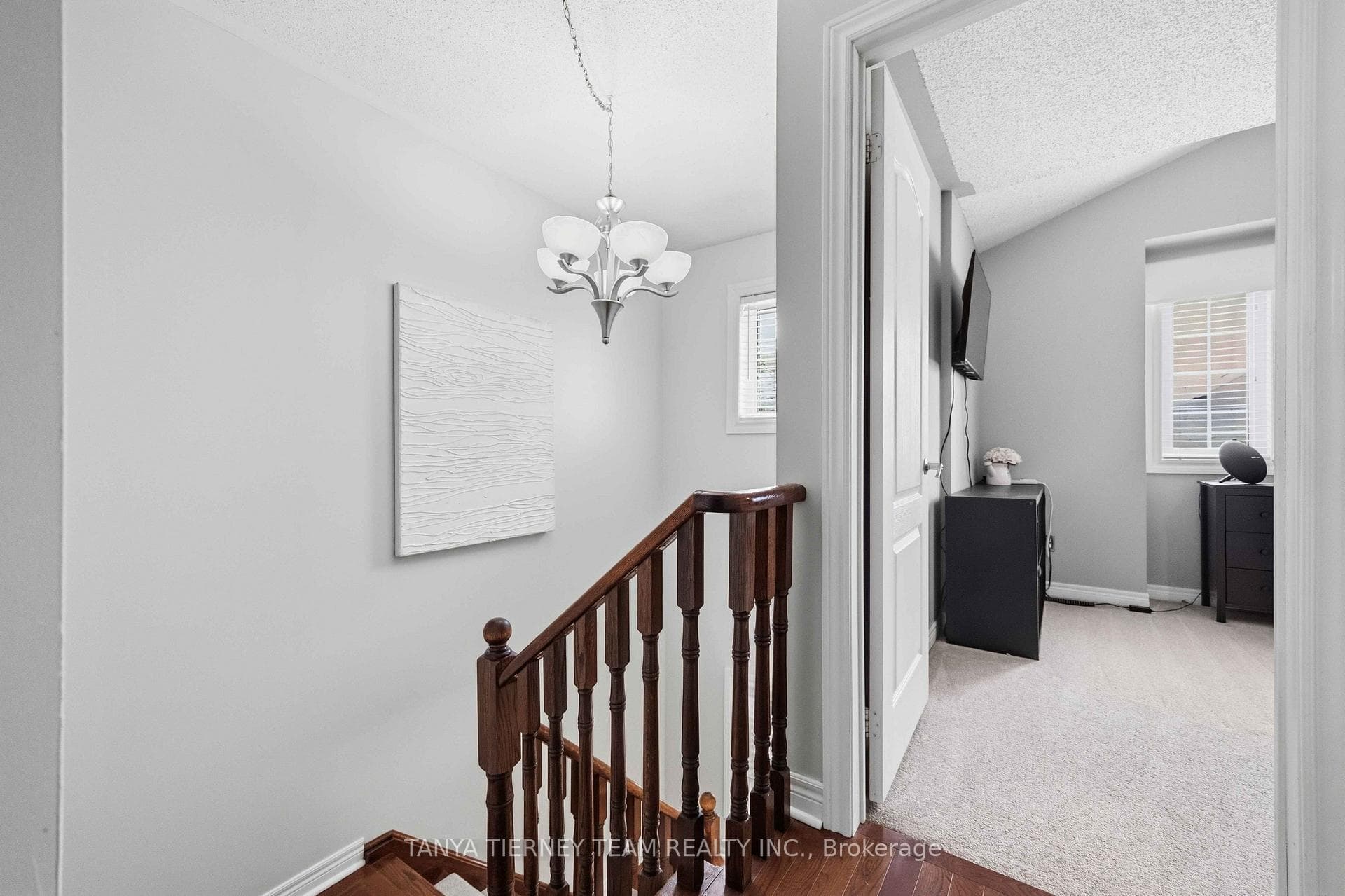47 Corianne Avenue photo 29