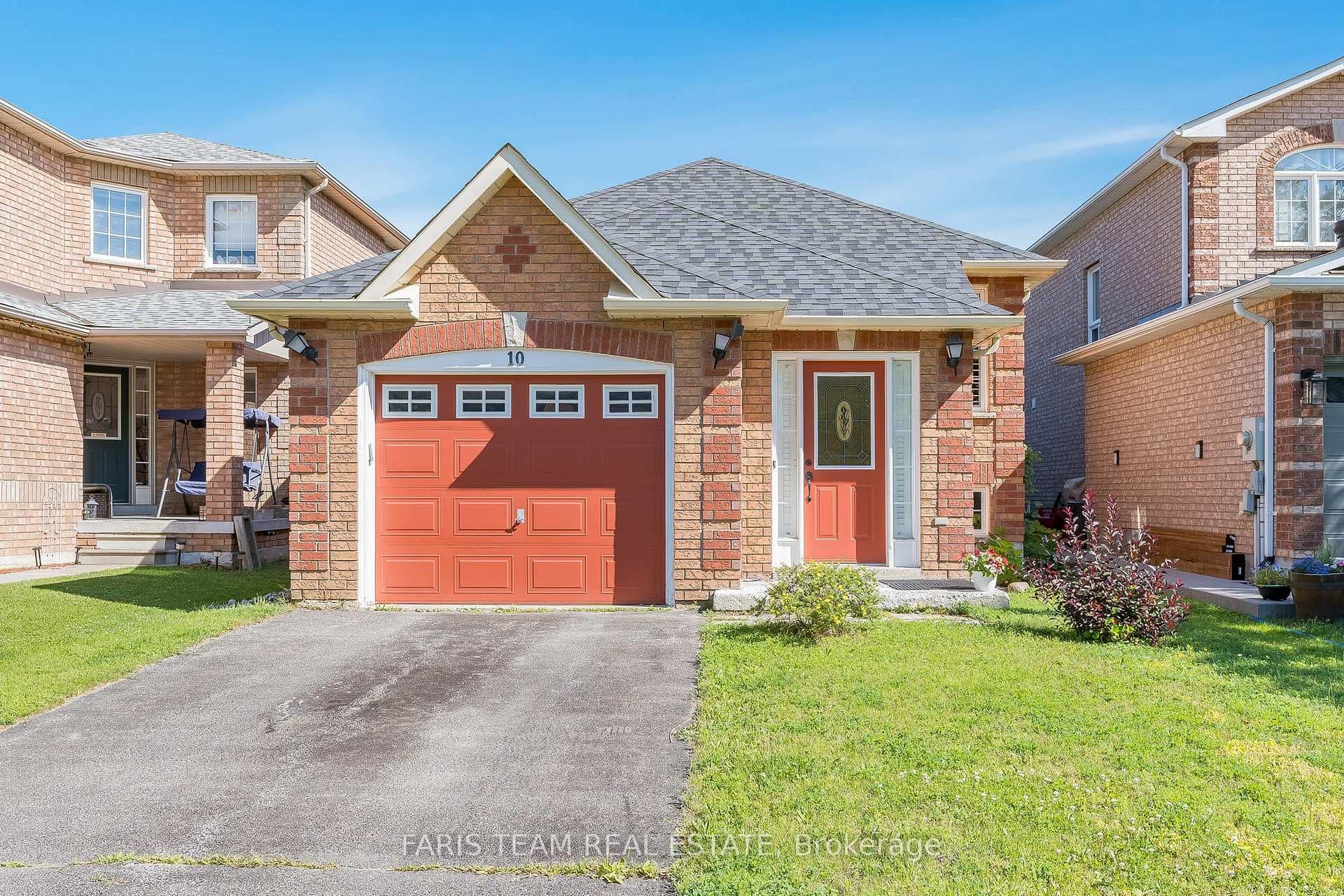 10 Lister Drive photo 1