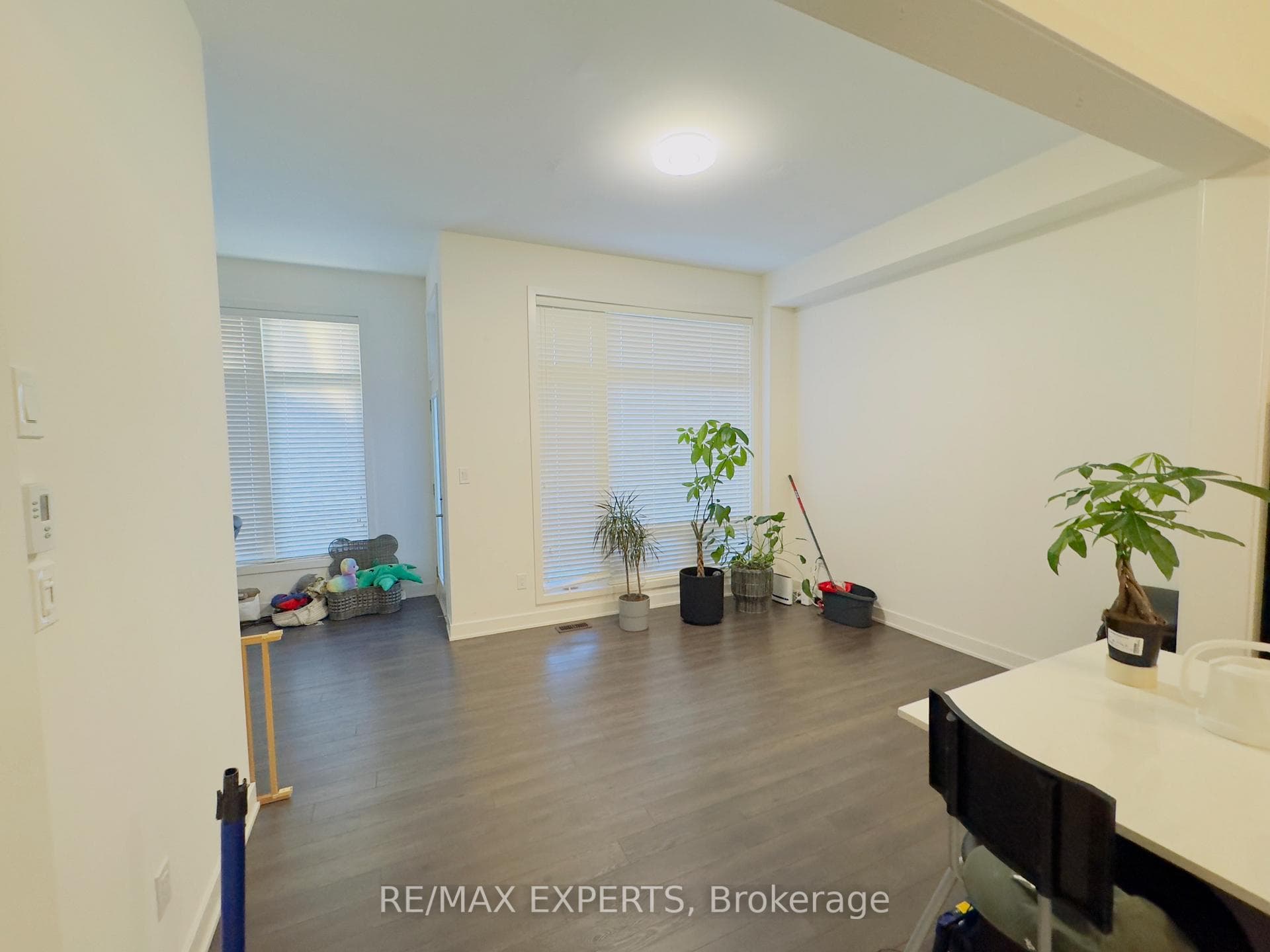 106 Pageant Avenue photo 19