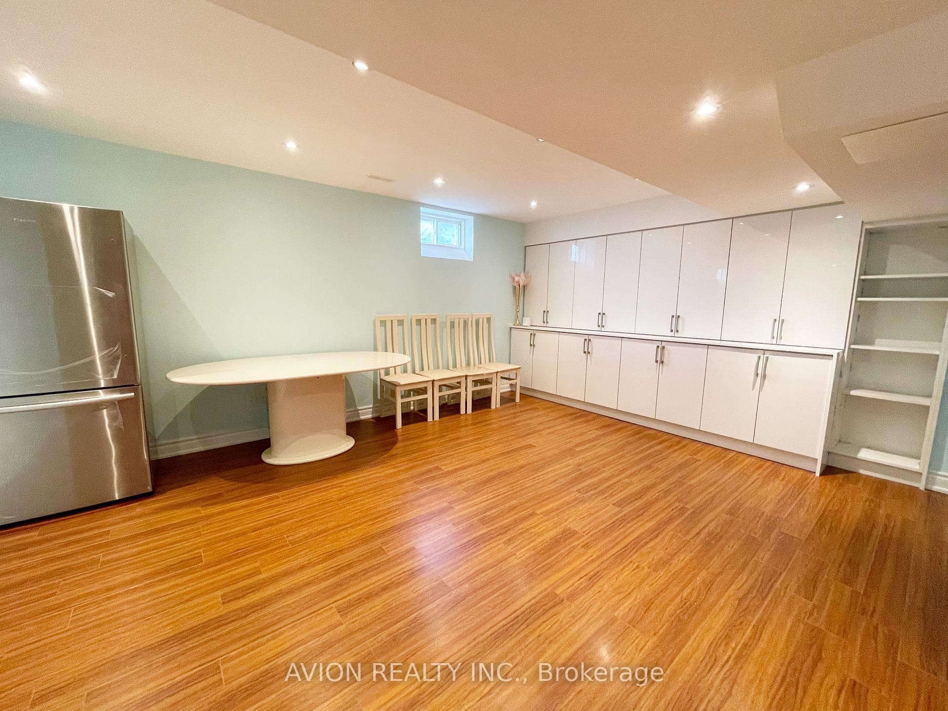 75 Holly Drive Unit Lower photo 6