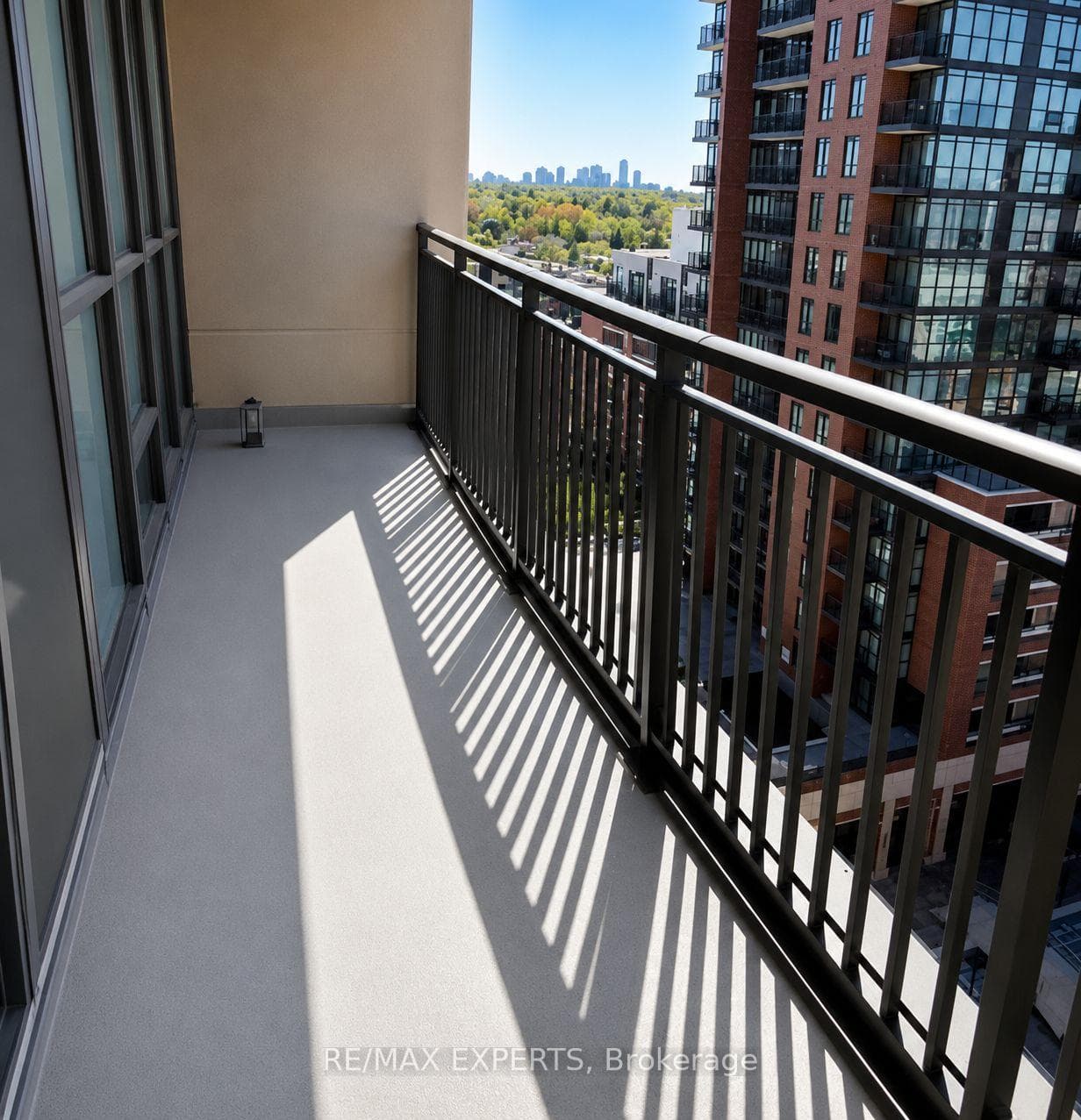 830 Lawrence Avenue Unit 1120 photo 7