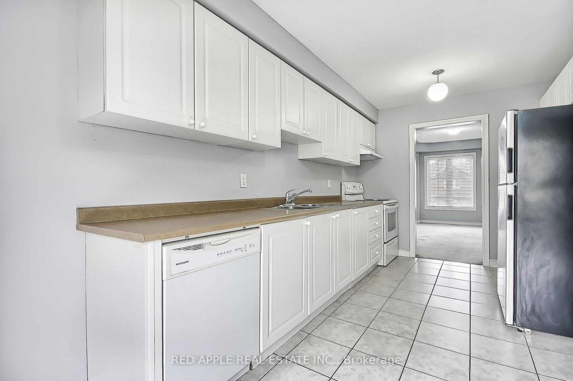 176 Matthew Boyd Crescent photo 11