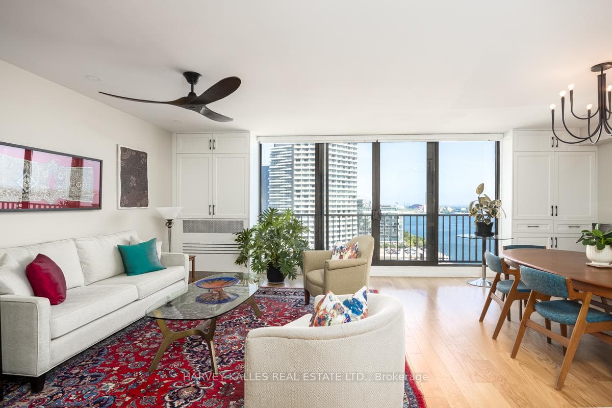 33 Harbour Square Unit 1605 photo 2