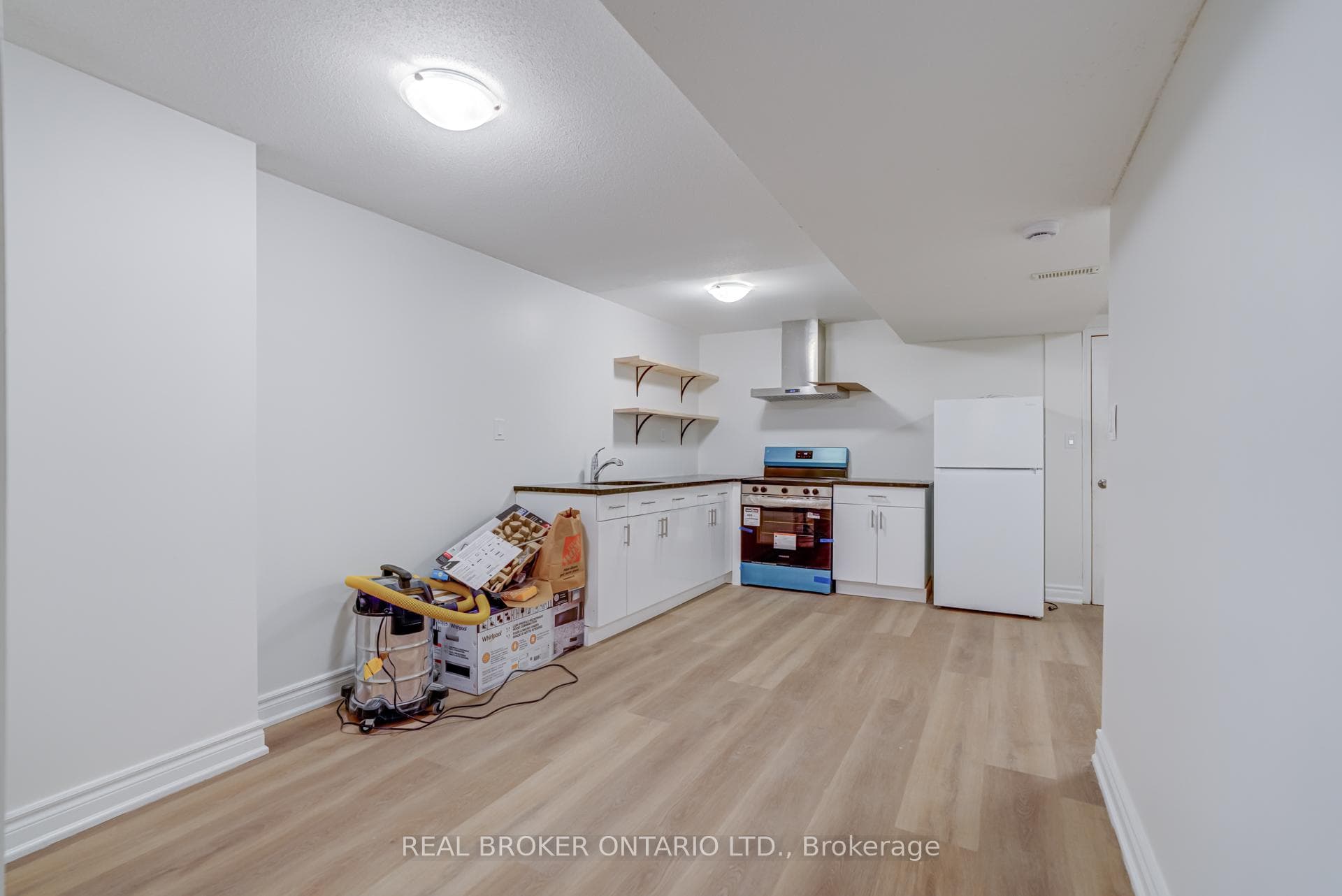 75 Hummingbird Street Unit LOWER photo 6