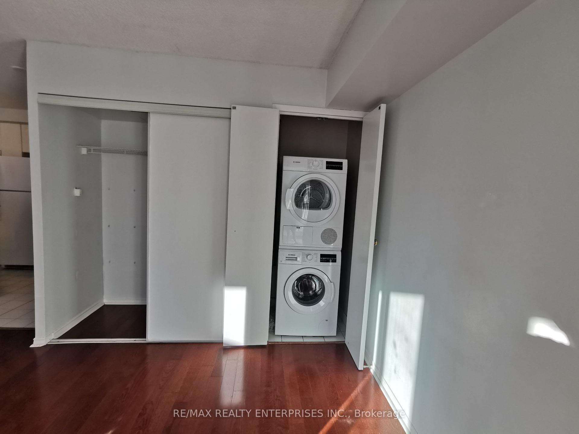 10 Queens Quay Unit 309 photo 11