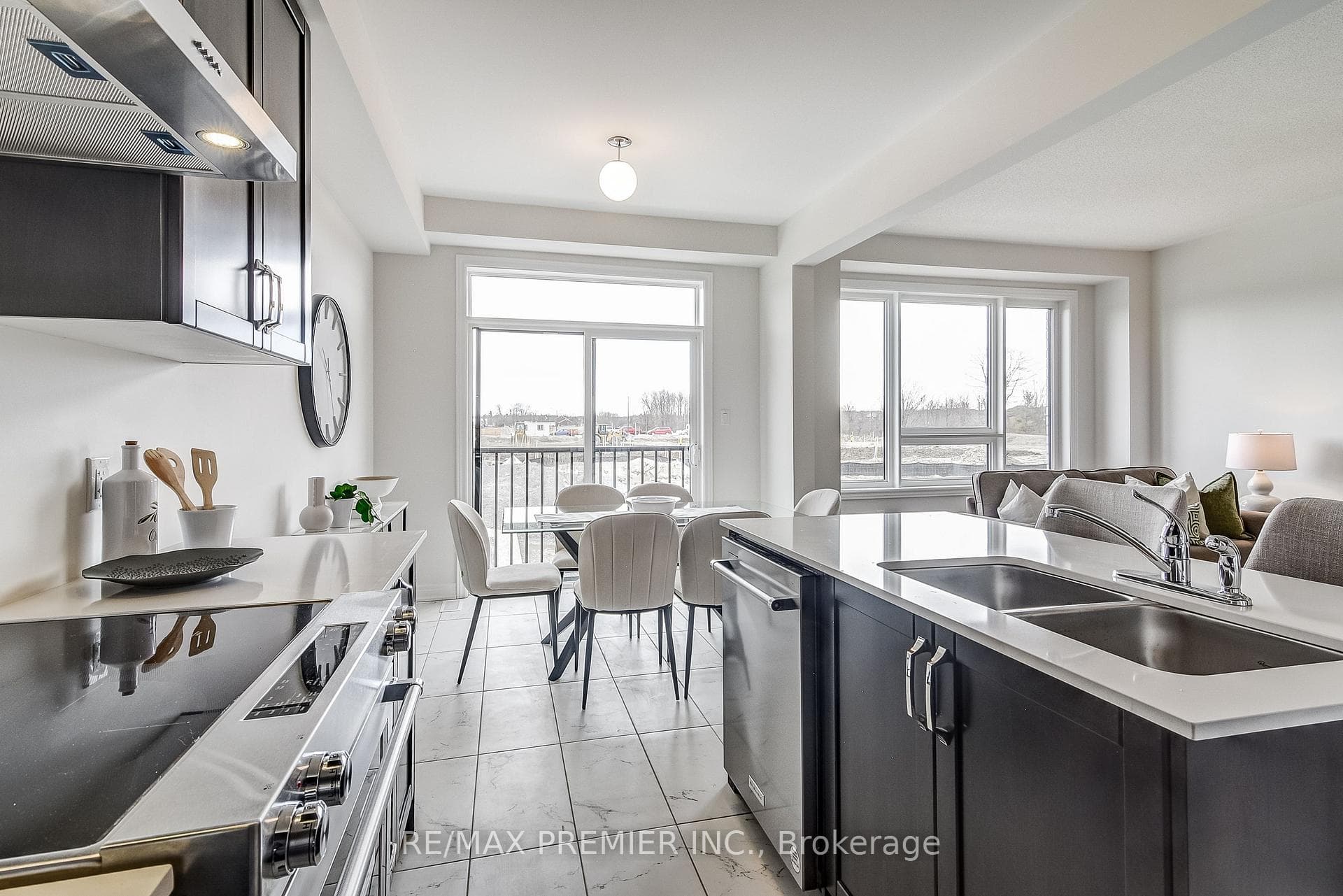 83 Armilia Place photo 15