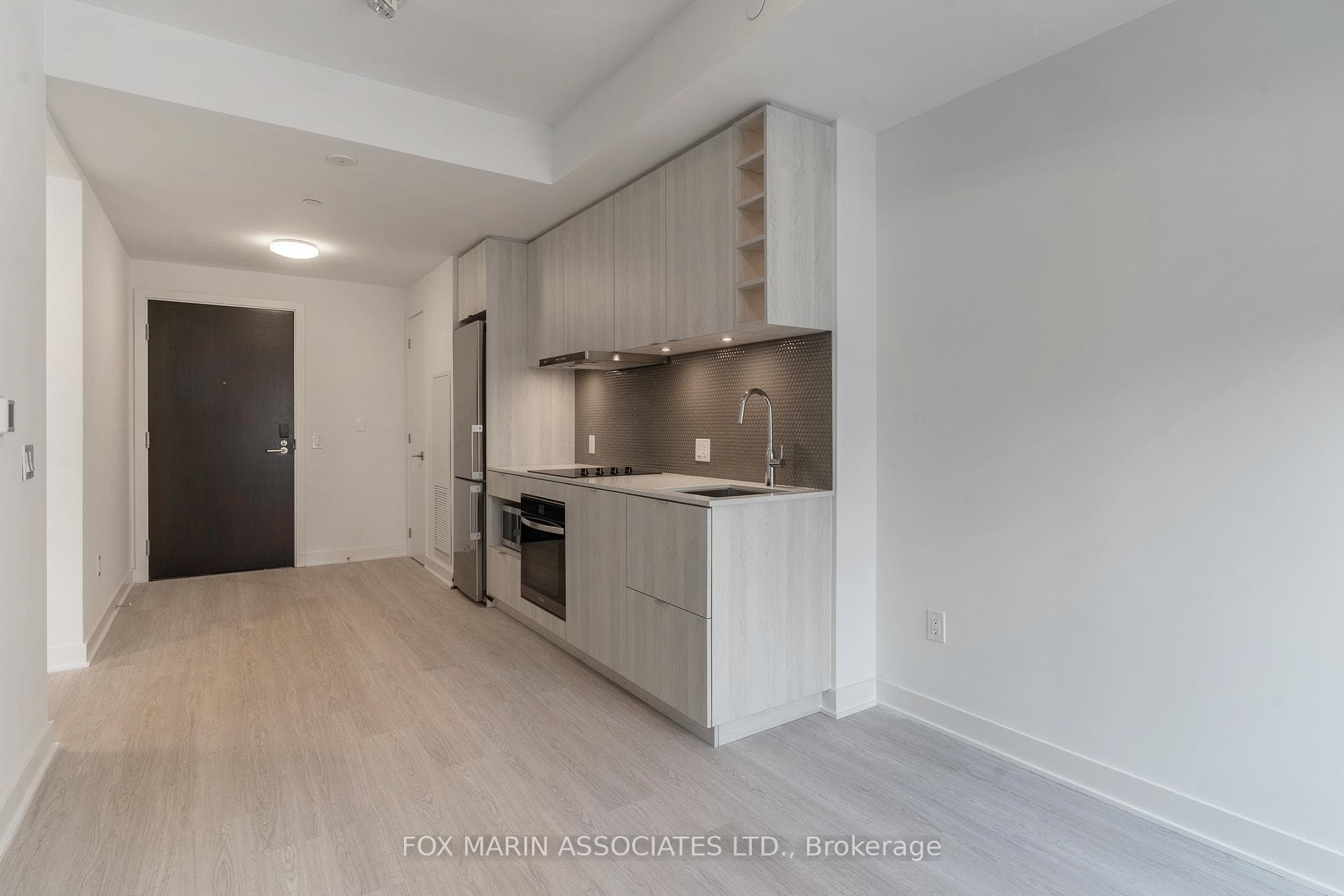 11 Yorkville Avenue Unit 505 photo 8