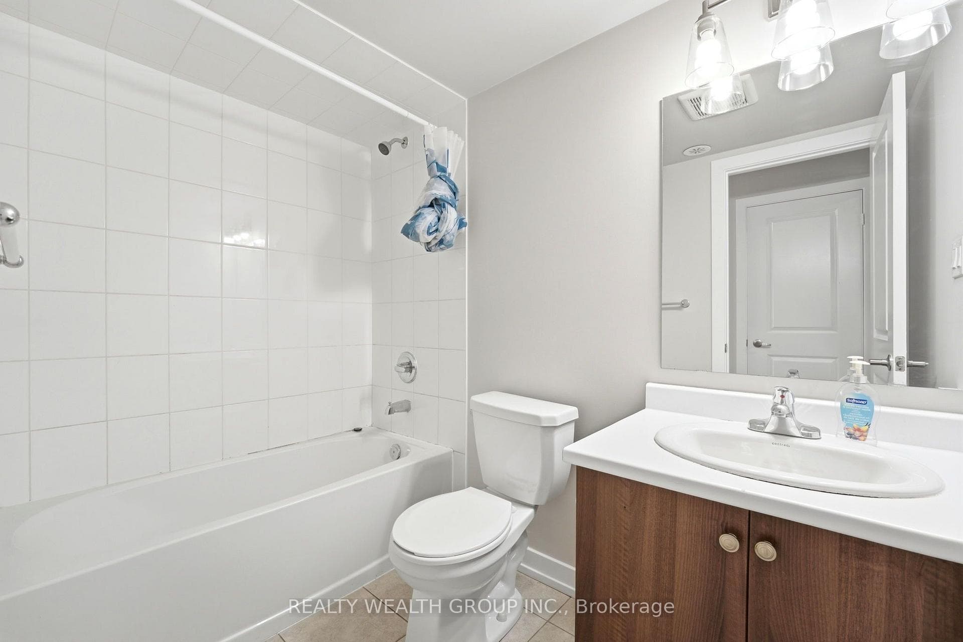 60 Parrotta Drive Unit 253 photo 11