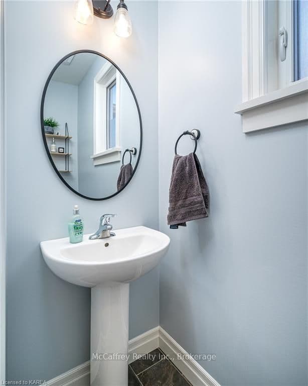 1505 CLOVER Street photo 18