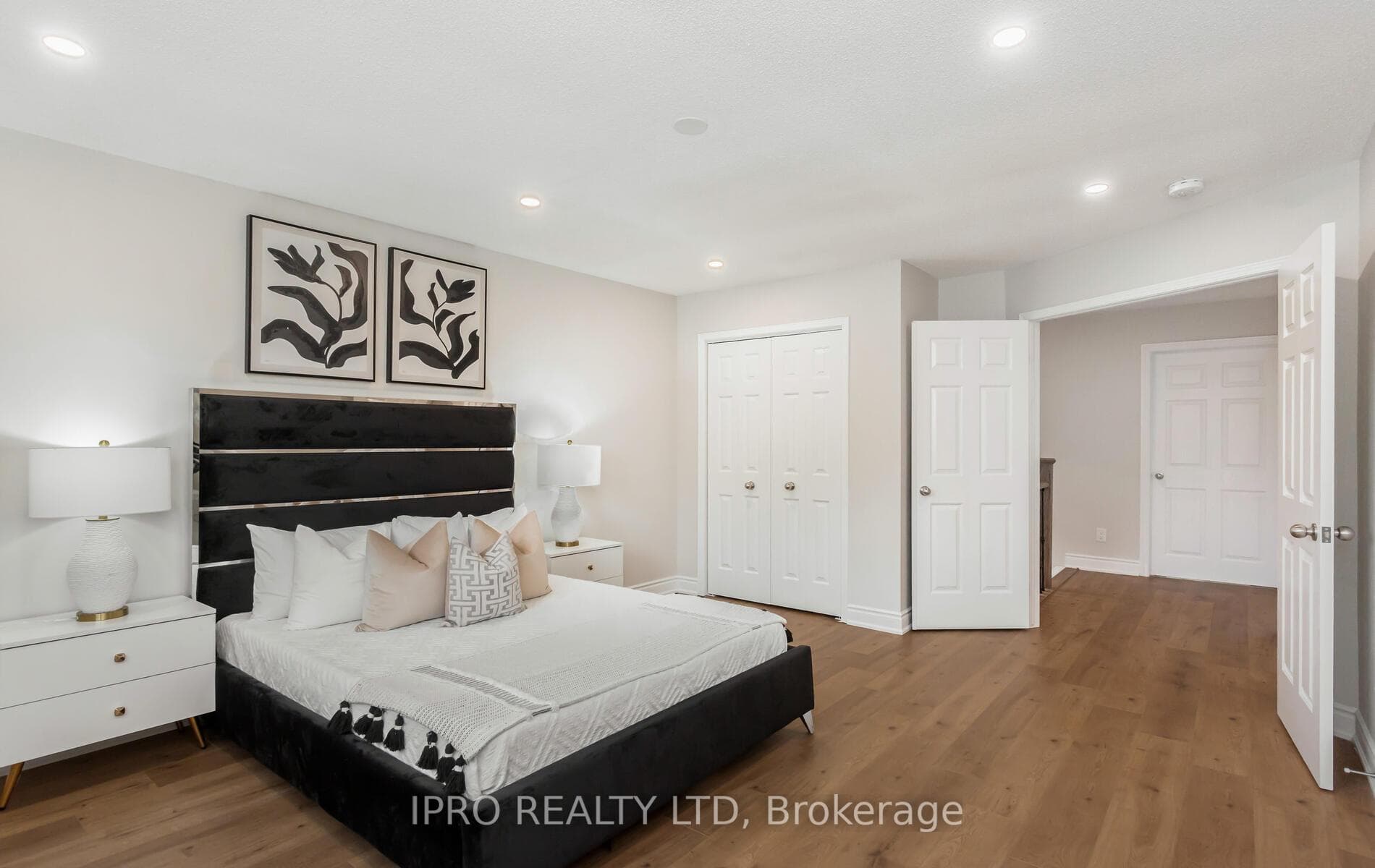 61 Mistywood Drive Unit UPPER photo 25
