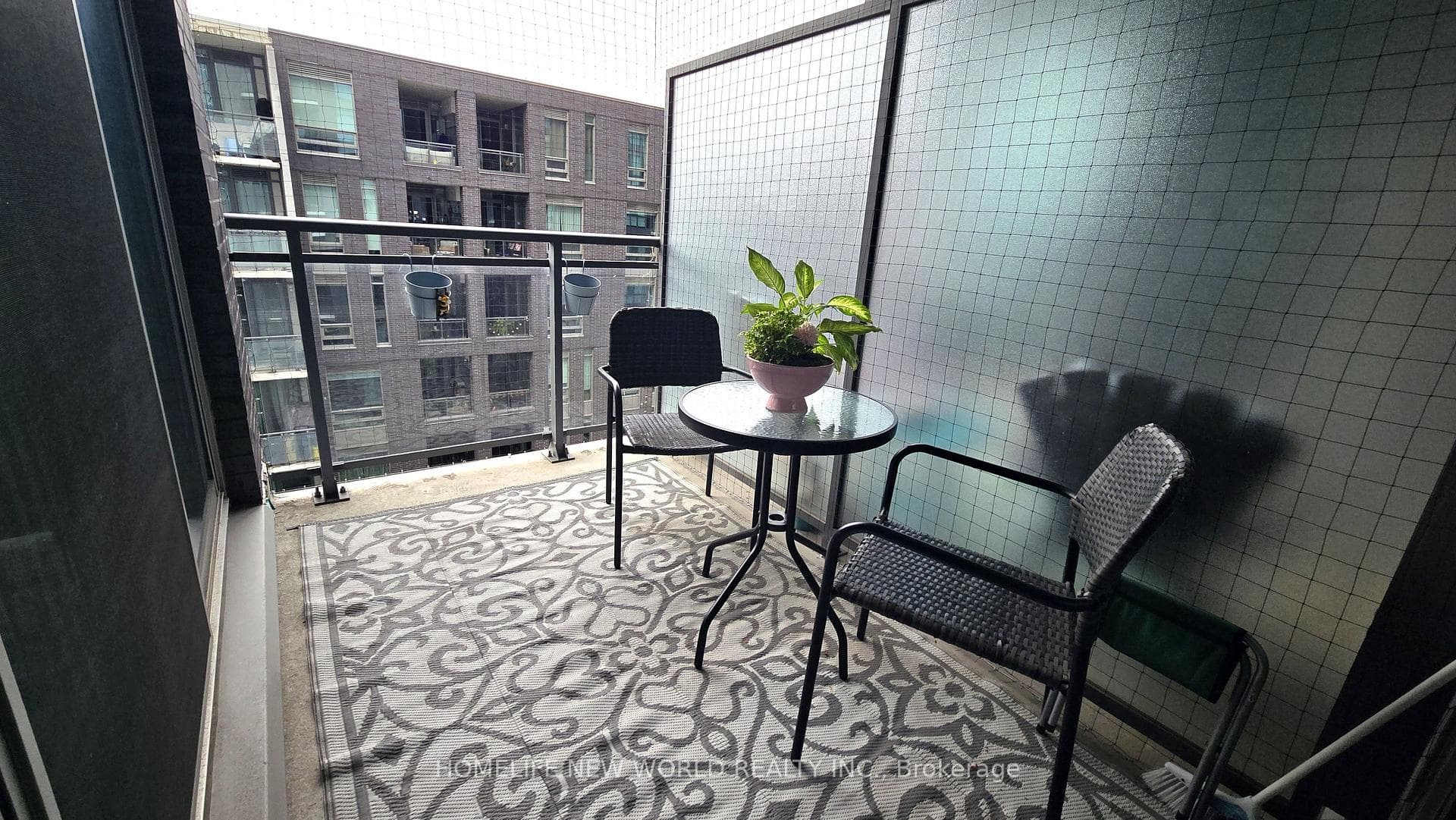 20 Minowan Miikan Lane Unit 632 photo 9