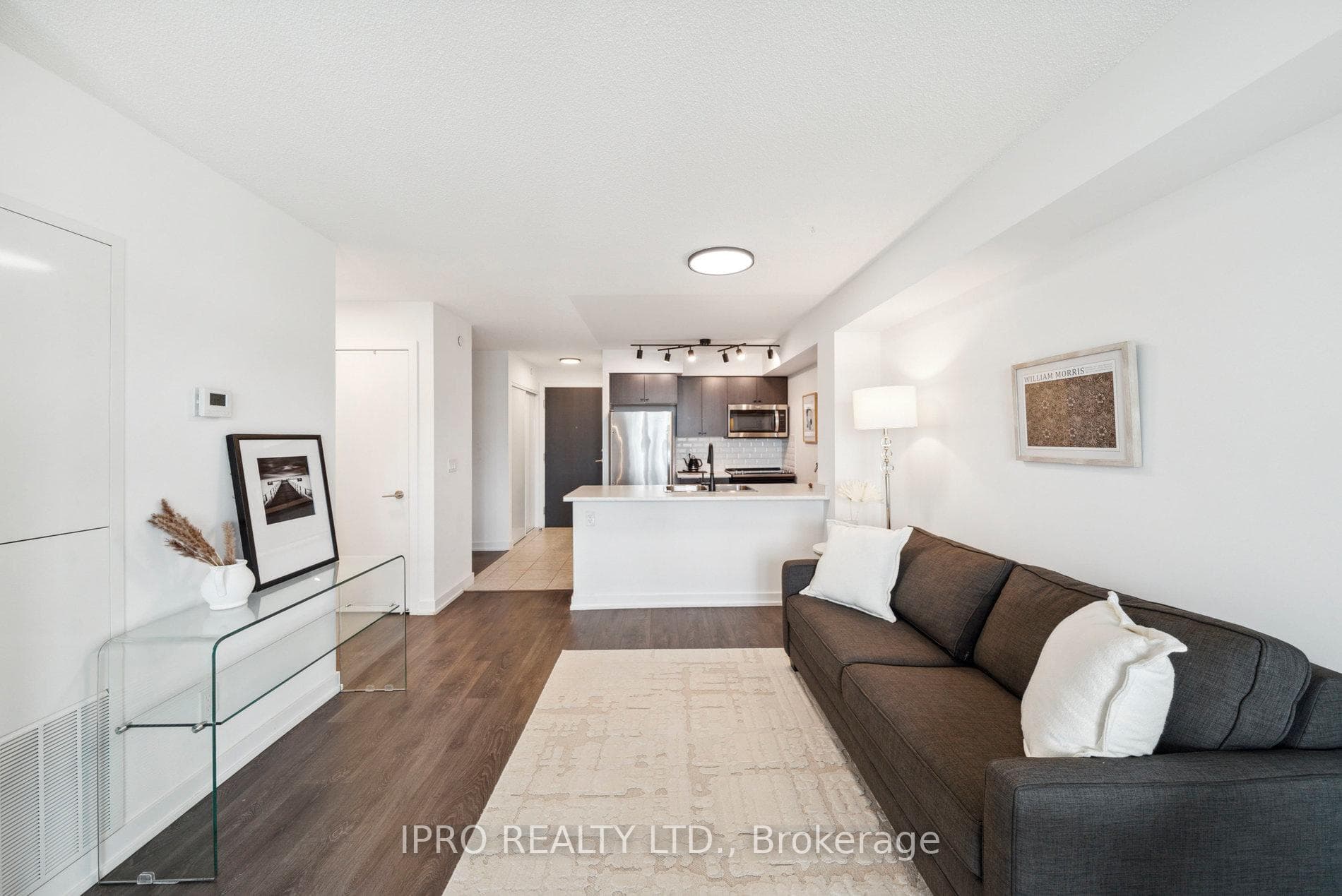 8 Trent Avenue Unit 513 photo 3