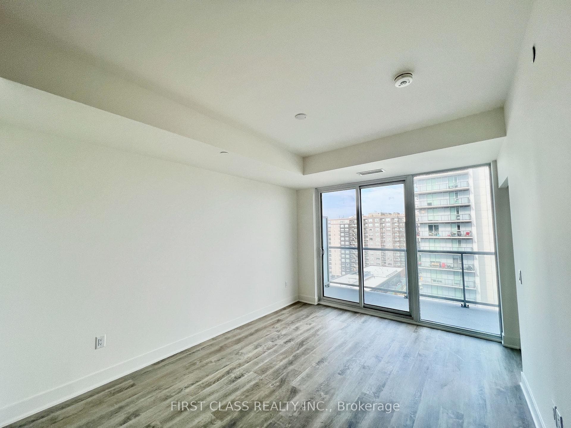 185 Deerfield Road Unit 1002 photo 7