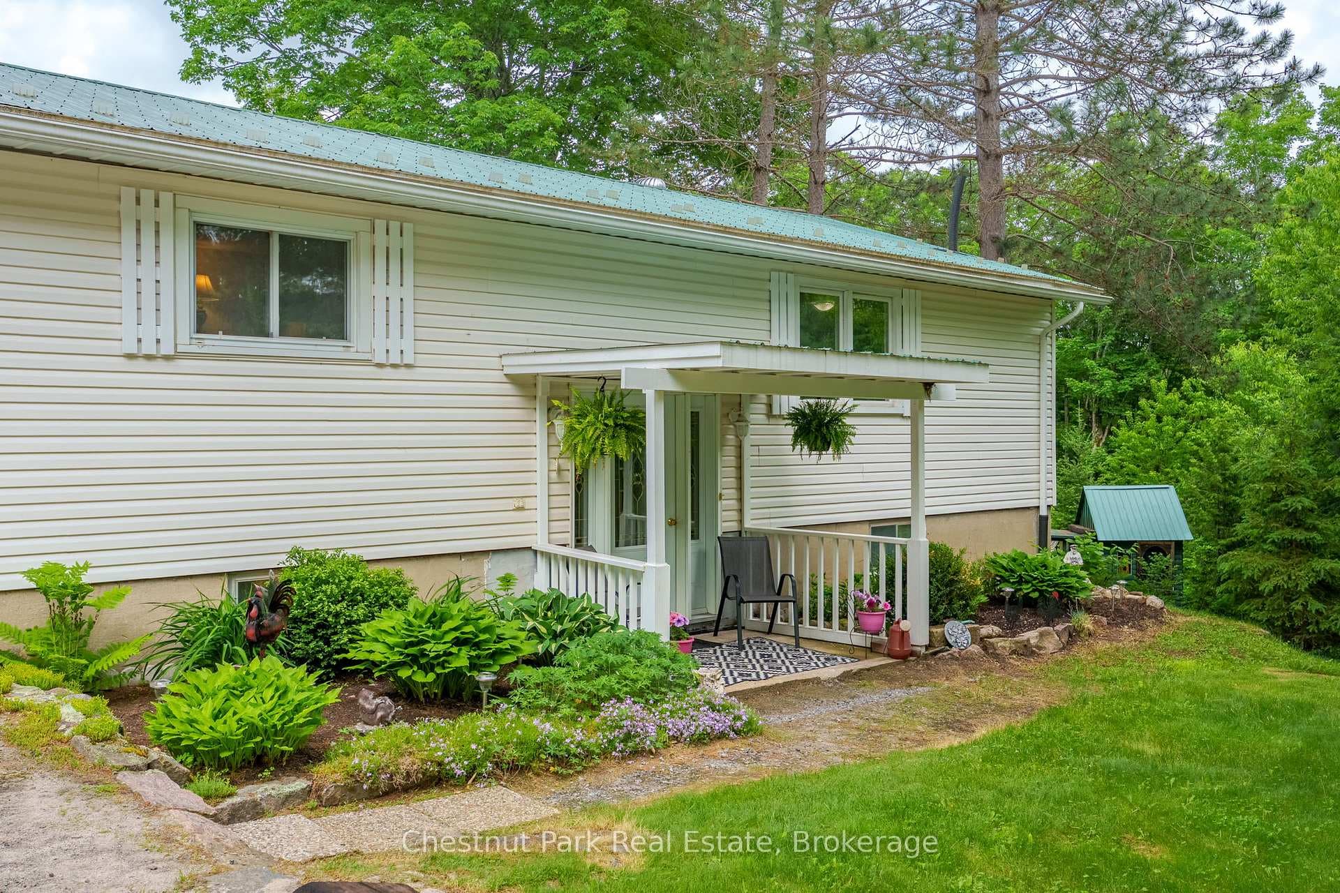 379 Gables Road photo 5