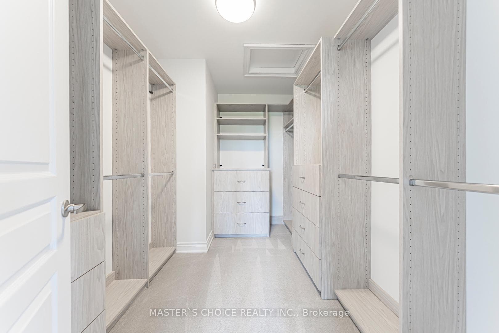 2357 Rideau Drive photo 32