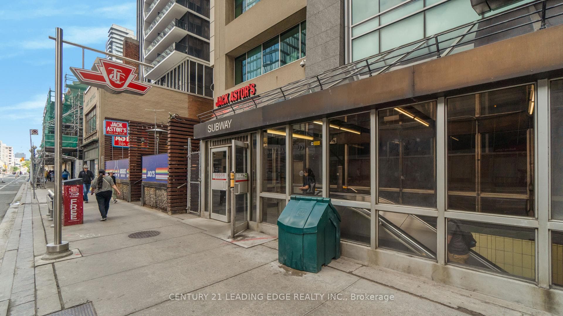 11 Yorkville Avenue Unit 3810 photo 41