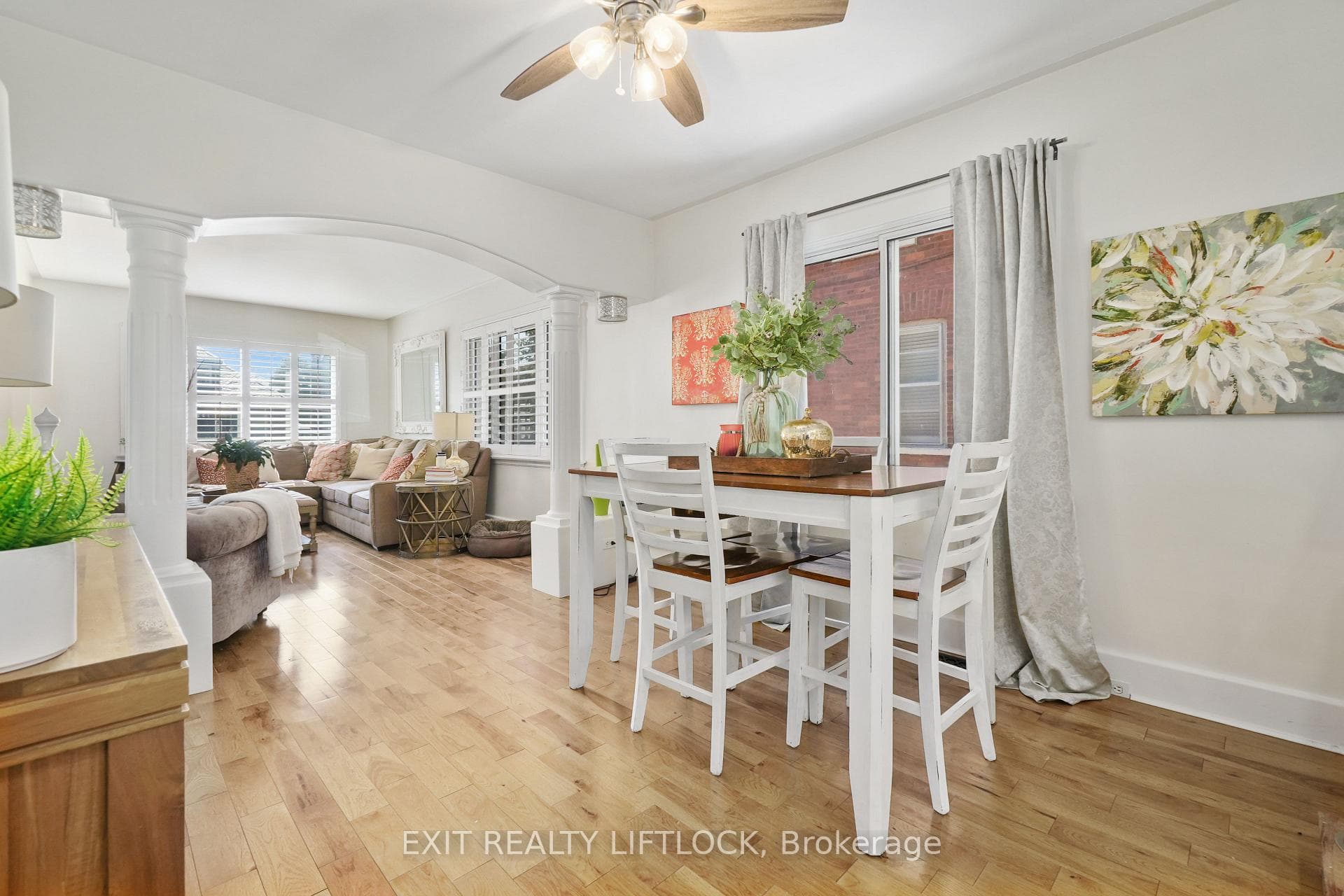 162 Montgomery Street photo 9