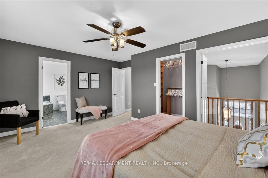119 Dorchester Drive photo 24