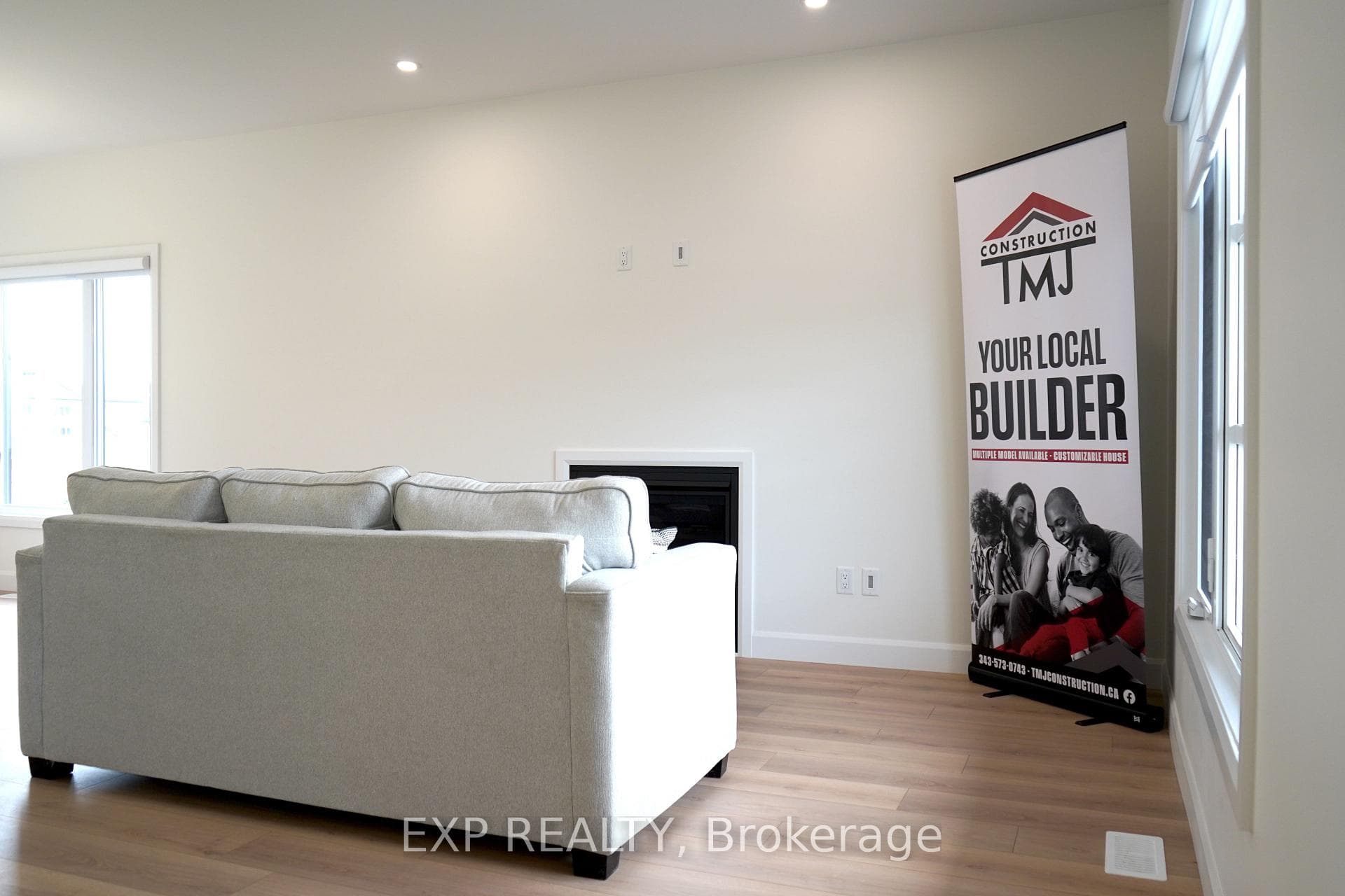 156 Giroux Street photo 5