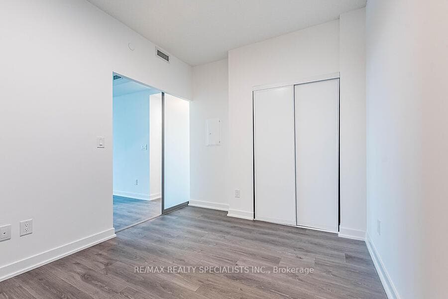 225 MALTA Avenue Unit 509 photo 31