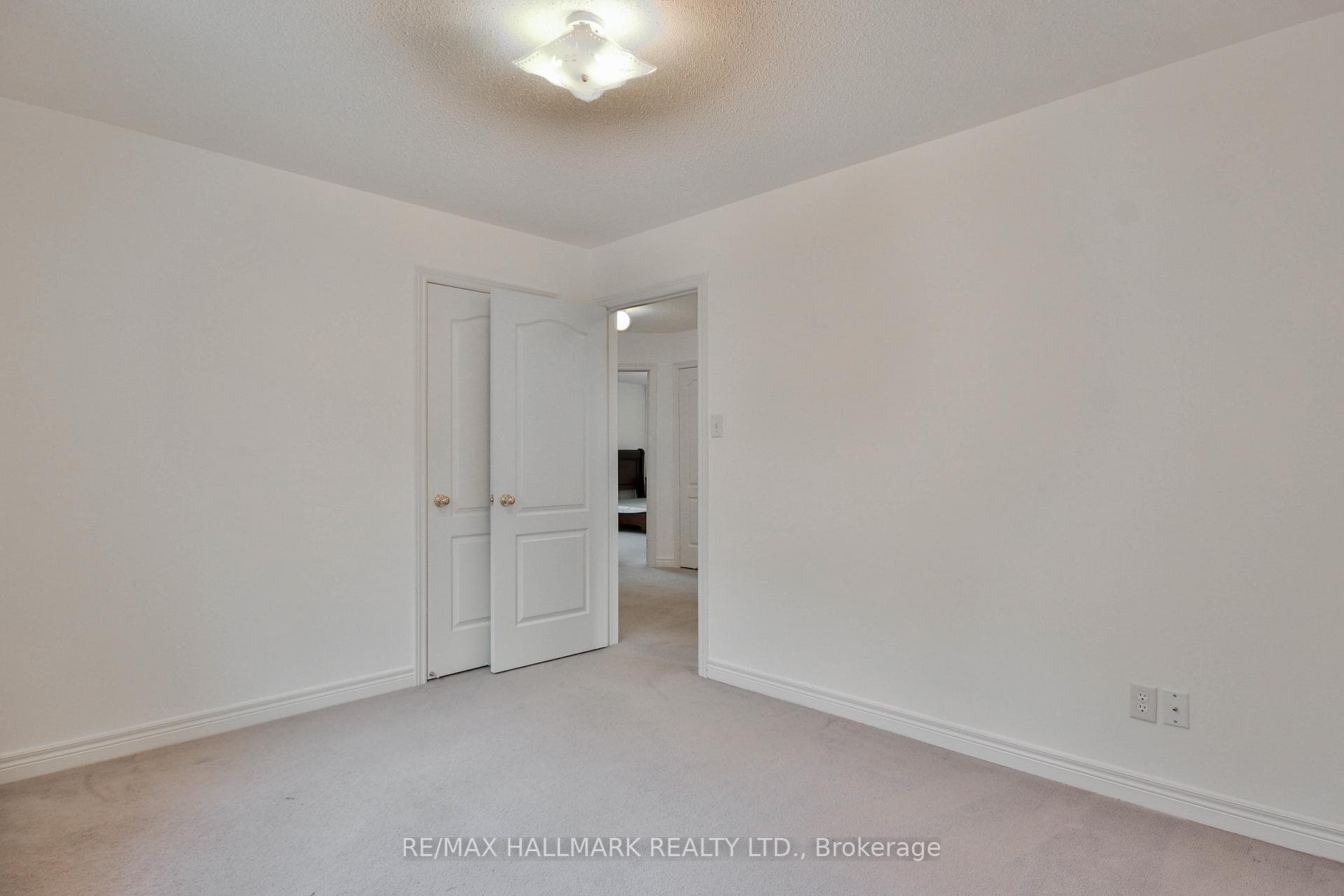 15 Briarglen Road photo 26